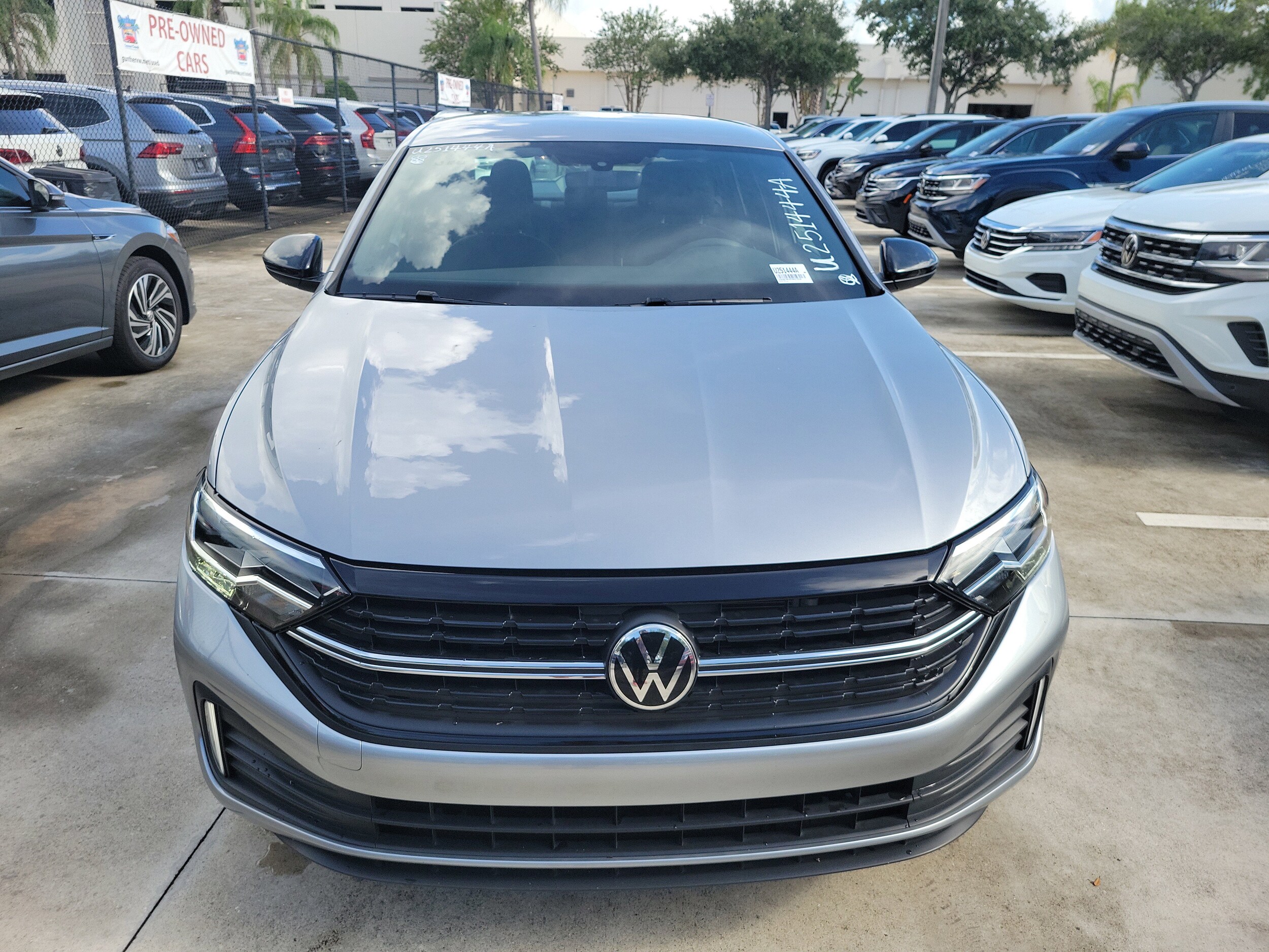 2023 Volkswagen Jetta 1.5T Sport photo 2