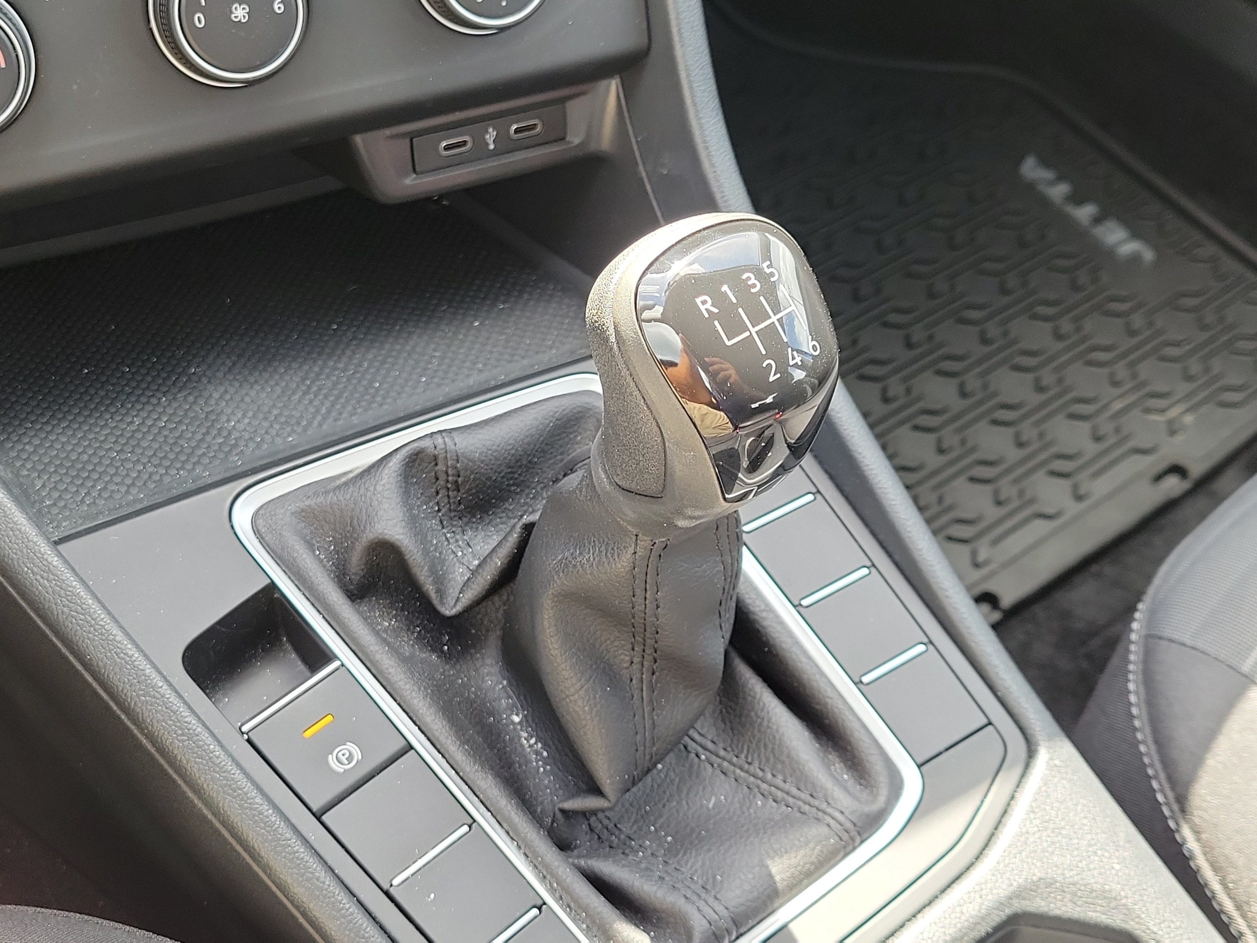 2023 Volkswagen Jetta S - Photo 25