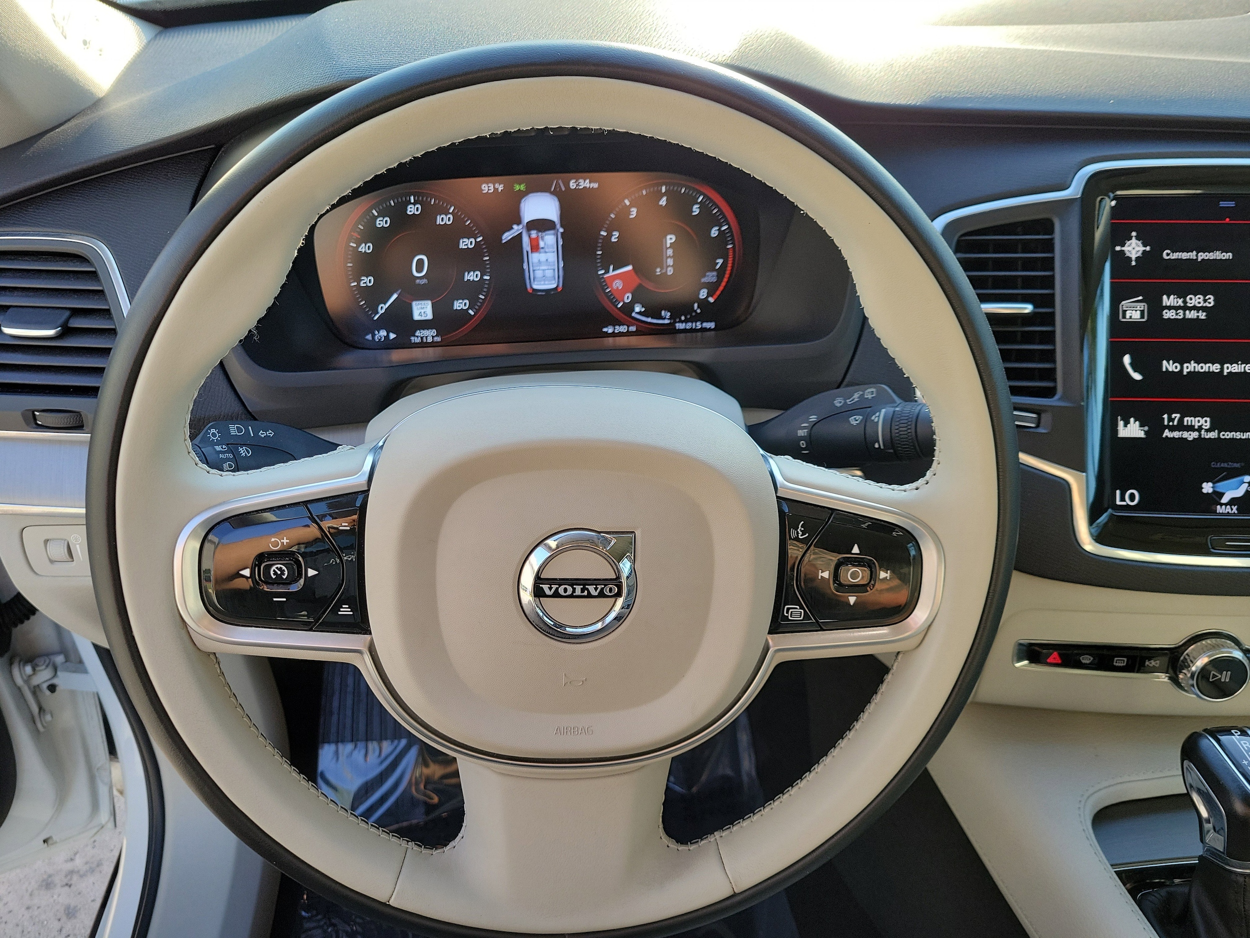 2022 Volvo XC90 Momentum - Photo 19