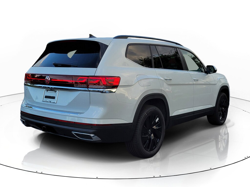 New 2026 Volkswagen Atlas SE w/Technology SUV