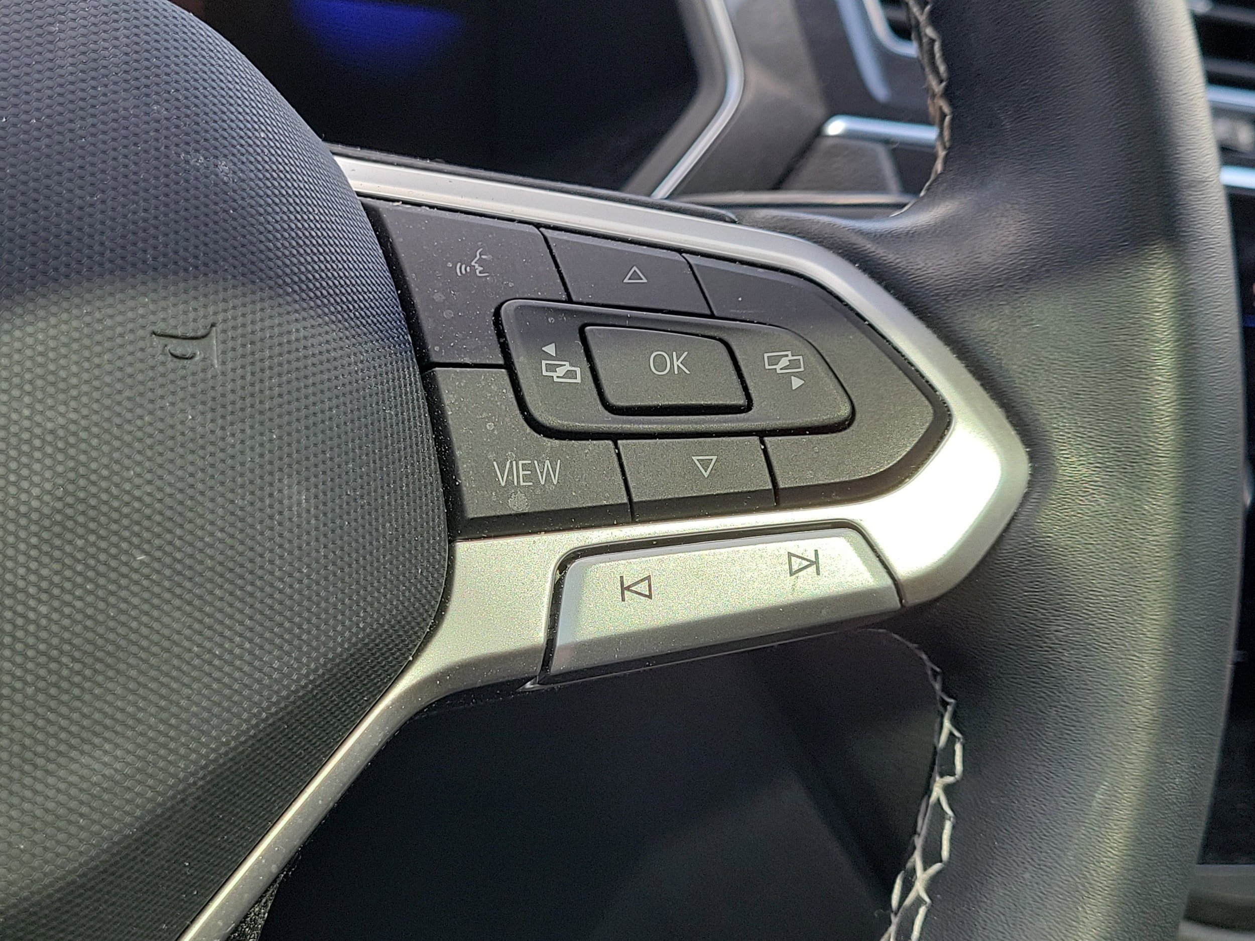 2023 Volkswagen Tiguan SE - Photo 21