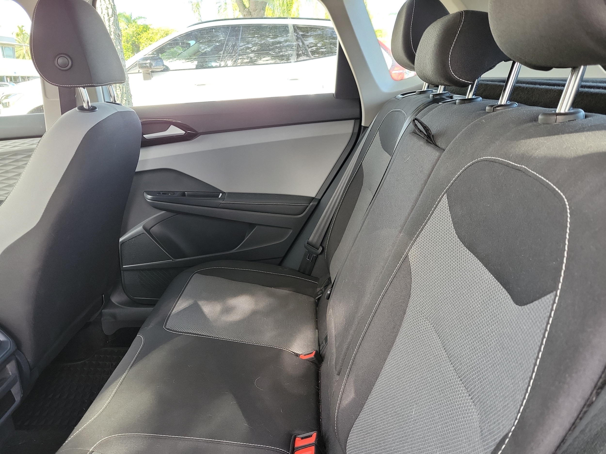 2024 Volkswagen Taos S - Photo 10