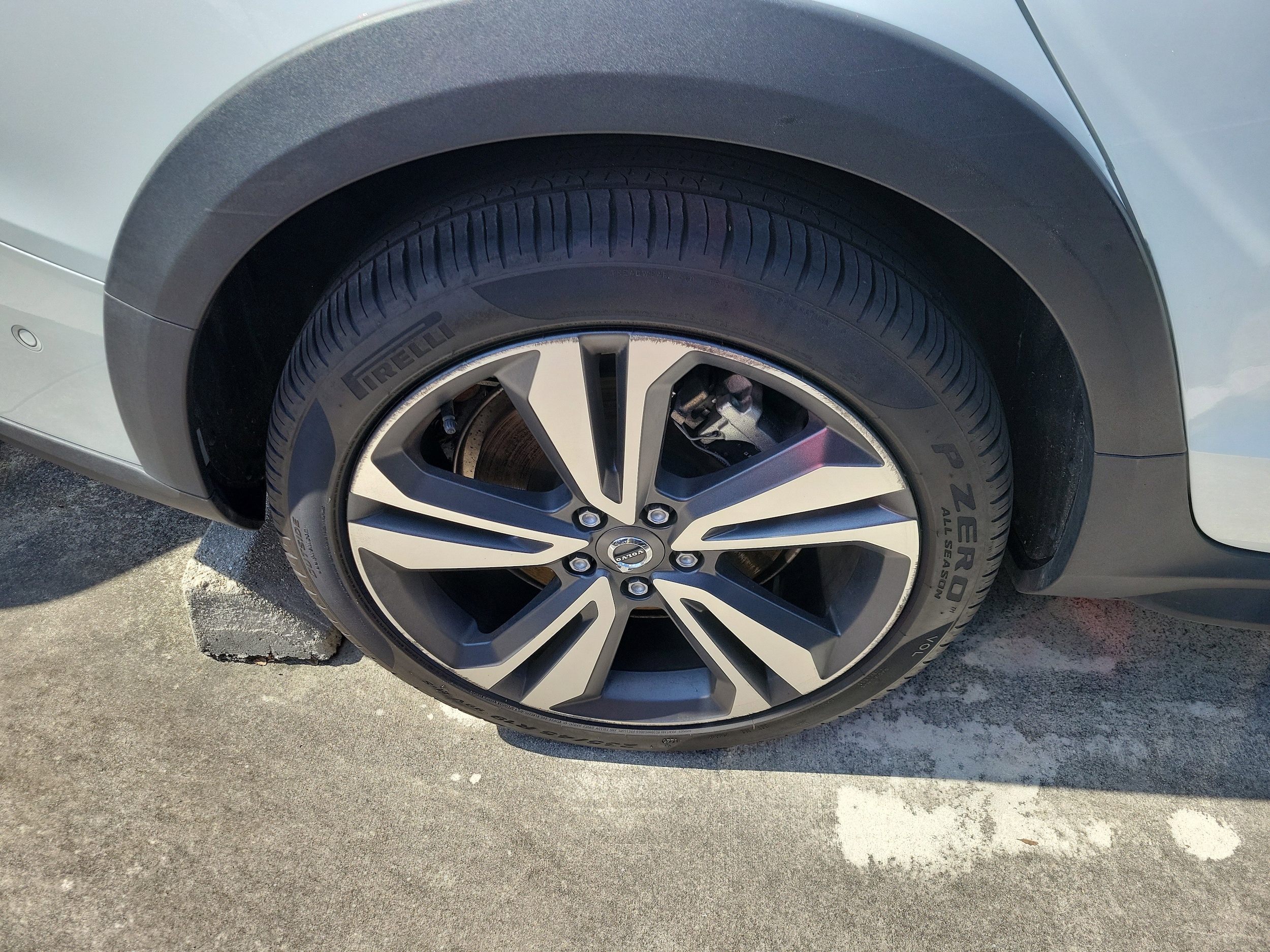 2025 Volvo V60 Cross Country Plus - Photo 9