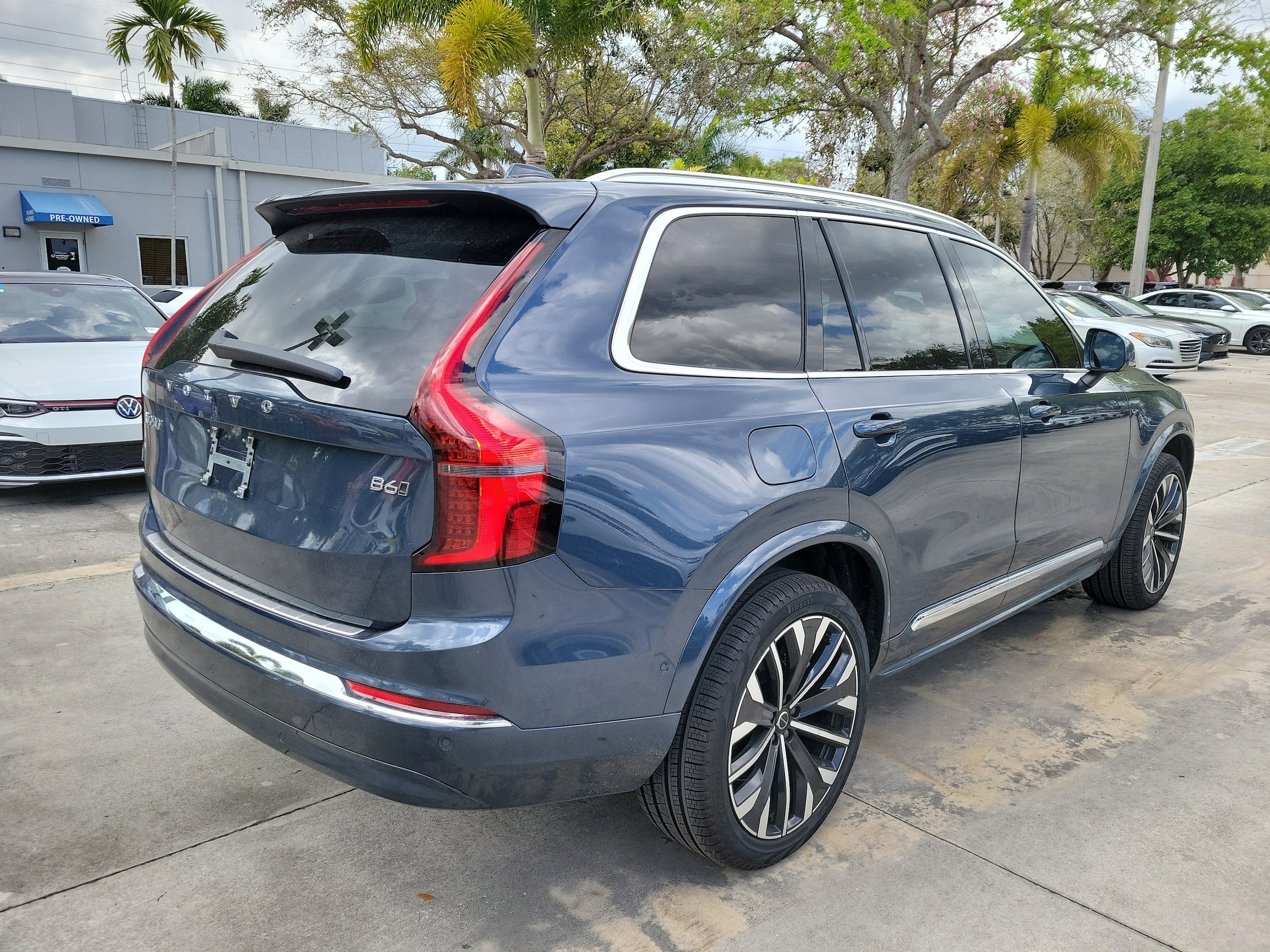 2026 Volvo XC90 Plus - Photo 9