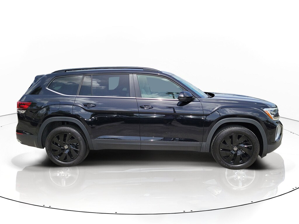 New 2026 Volkswagen Atlas SE w/Technology SUV