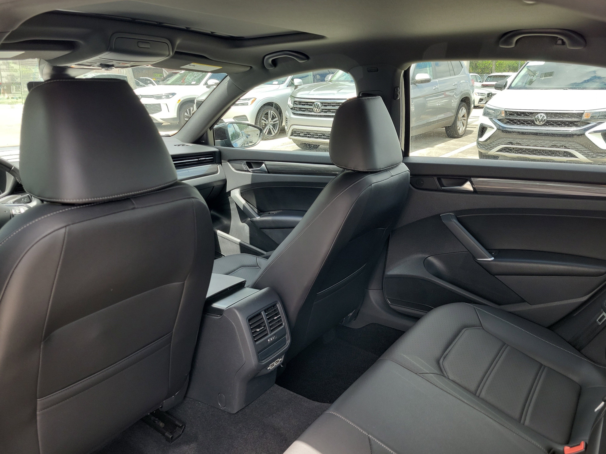 2021 Volkswagen Passat R-Line - Photo 13