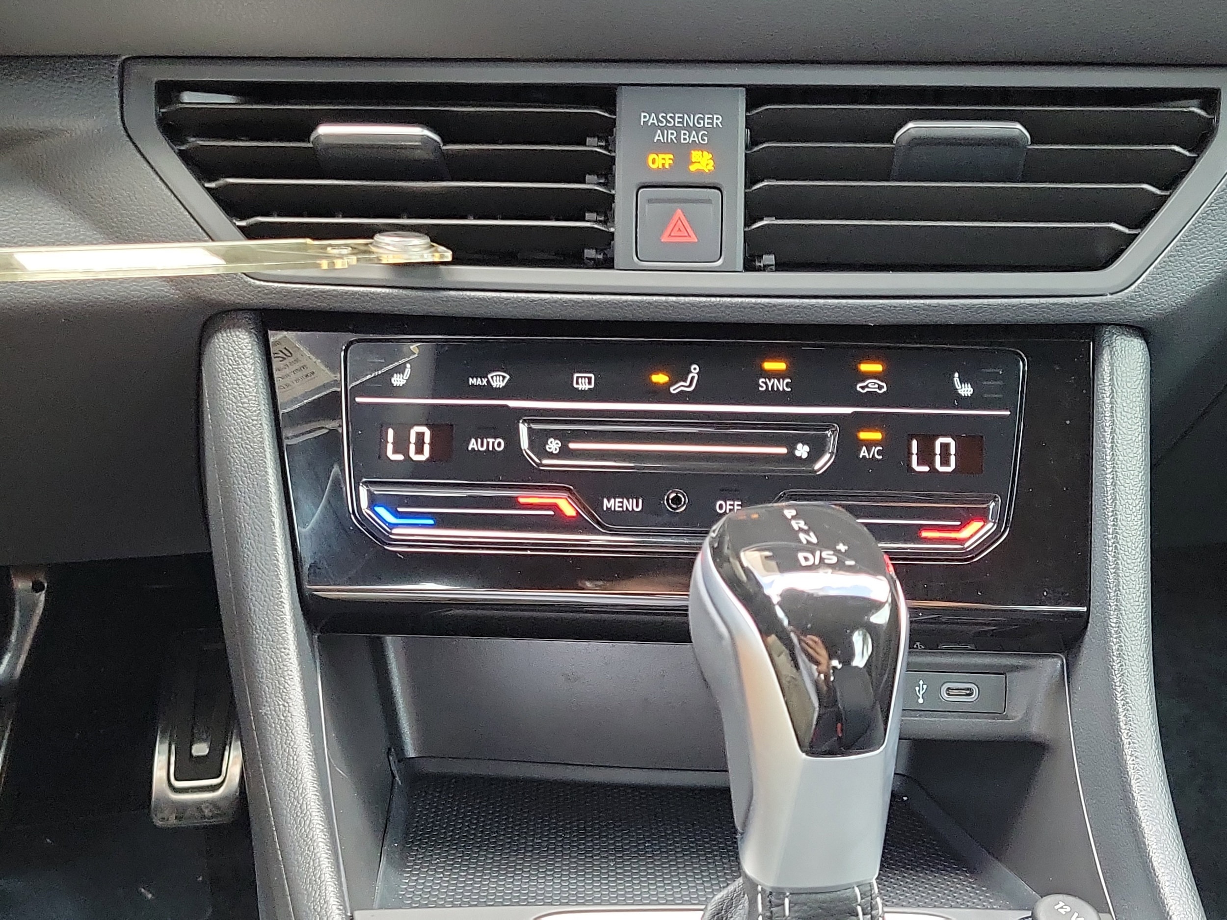 2025 Volkswagen Jetta Sport - Photo 27