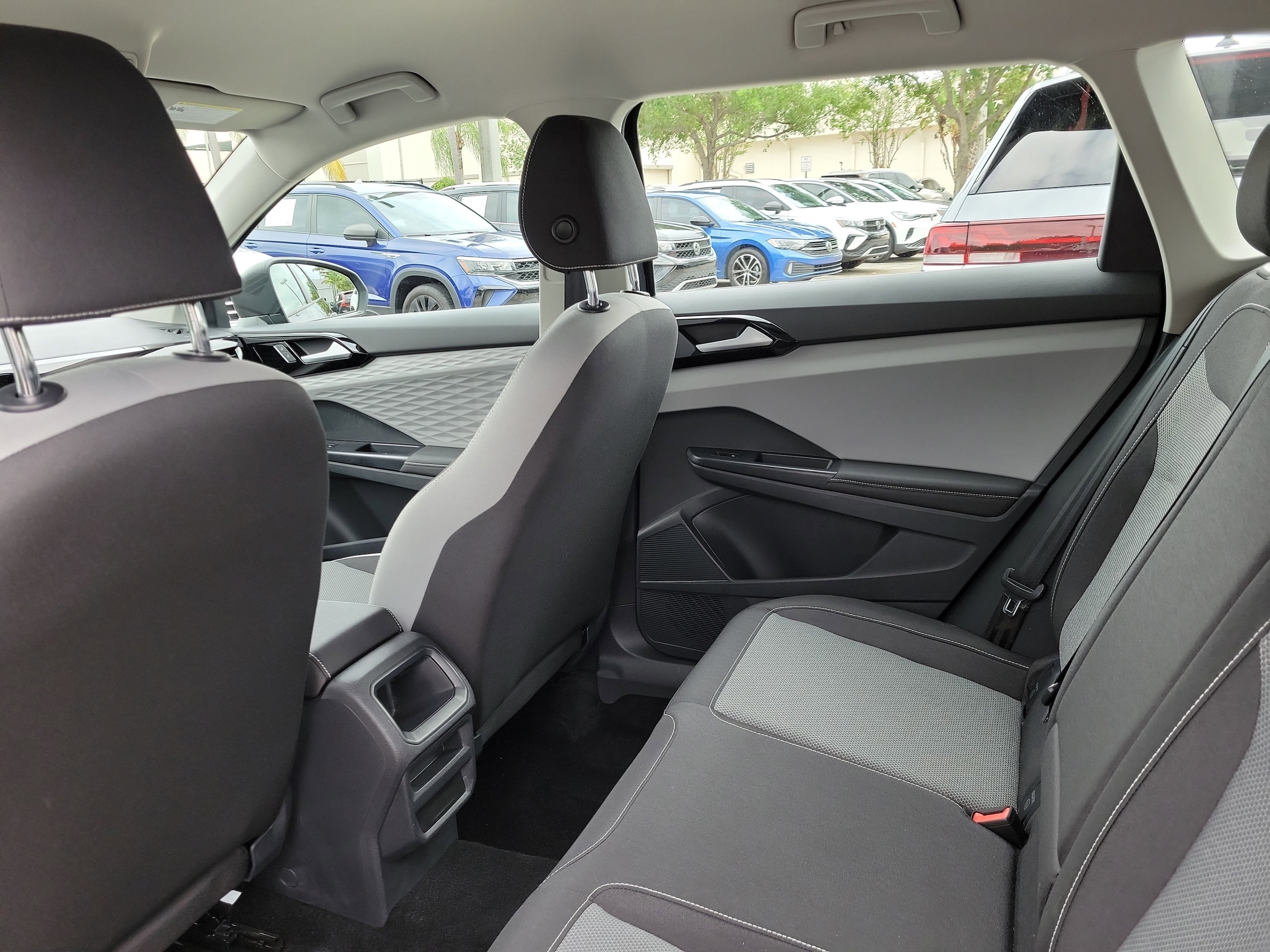 2024 Volkswagen Taos S - Photo 13