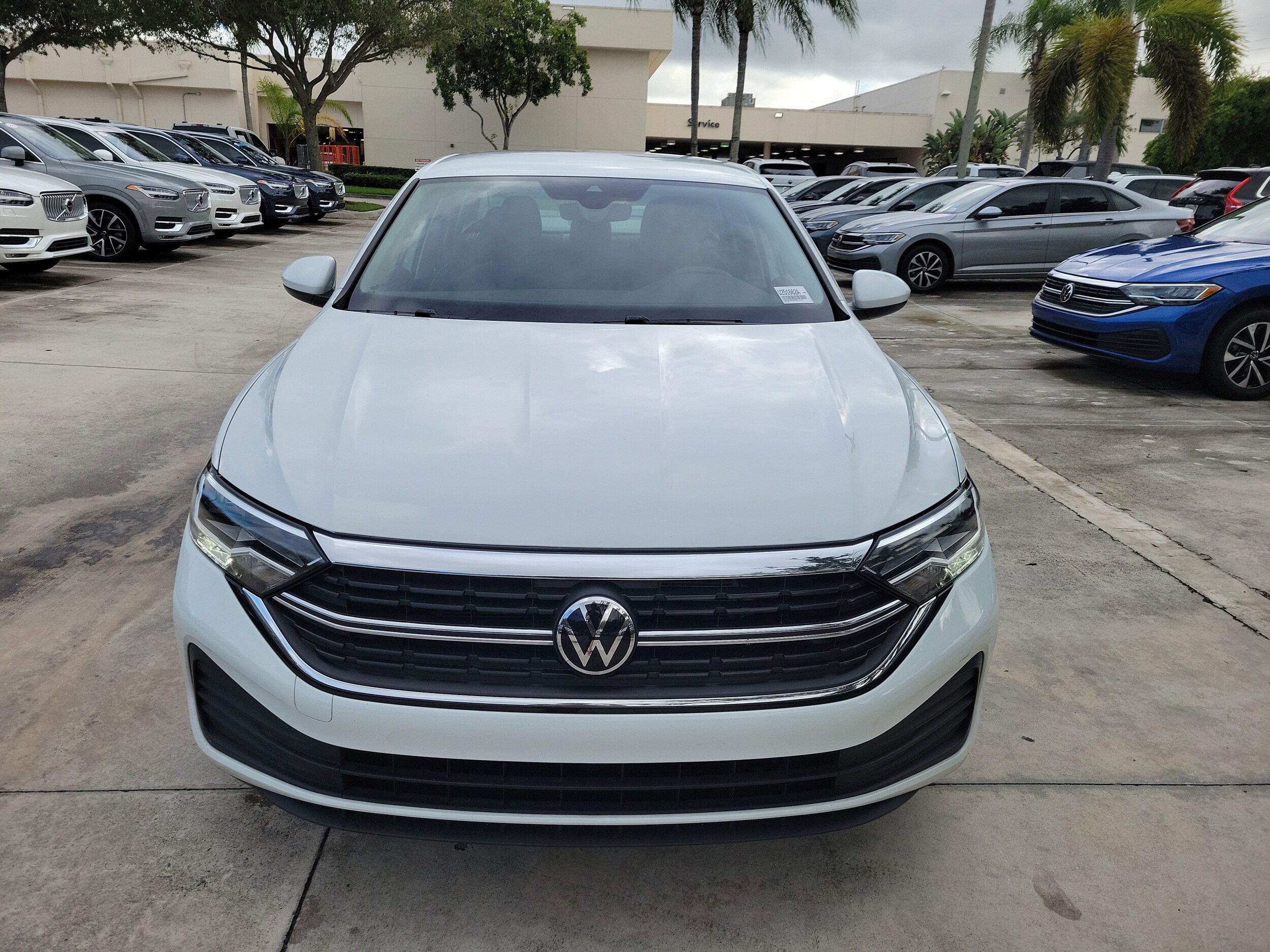 2024 Volkswagen Jetta 1.5T S photo 2