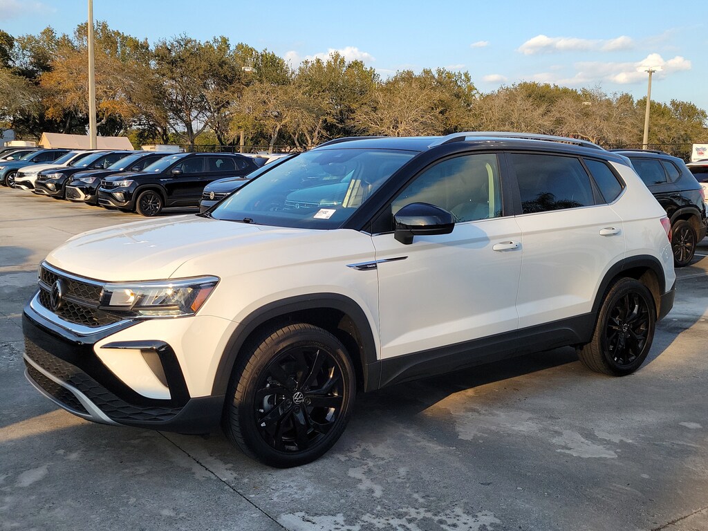 Used 2023 Volkswagen Taos 1.5T SE SUV