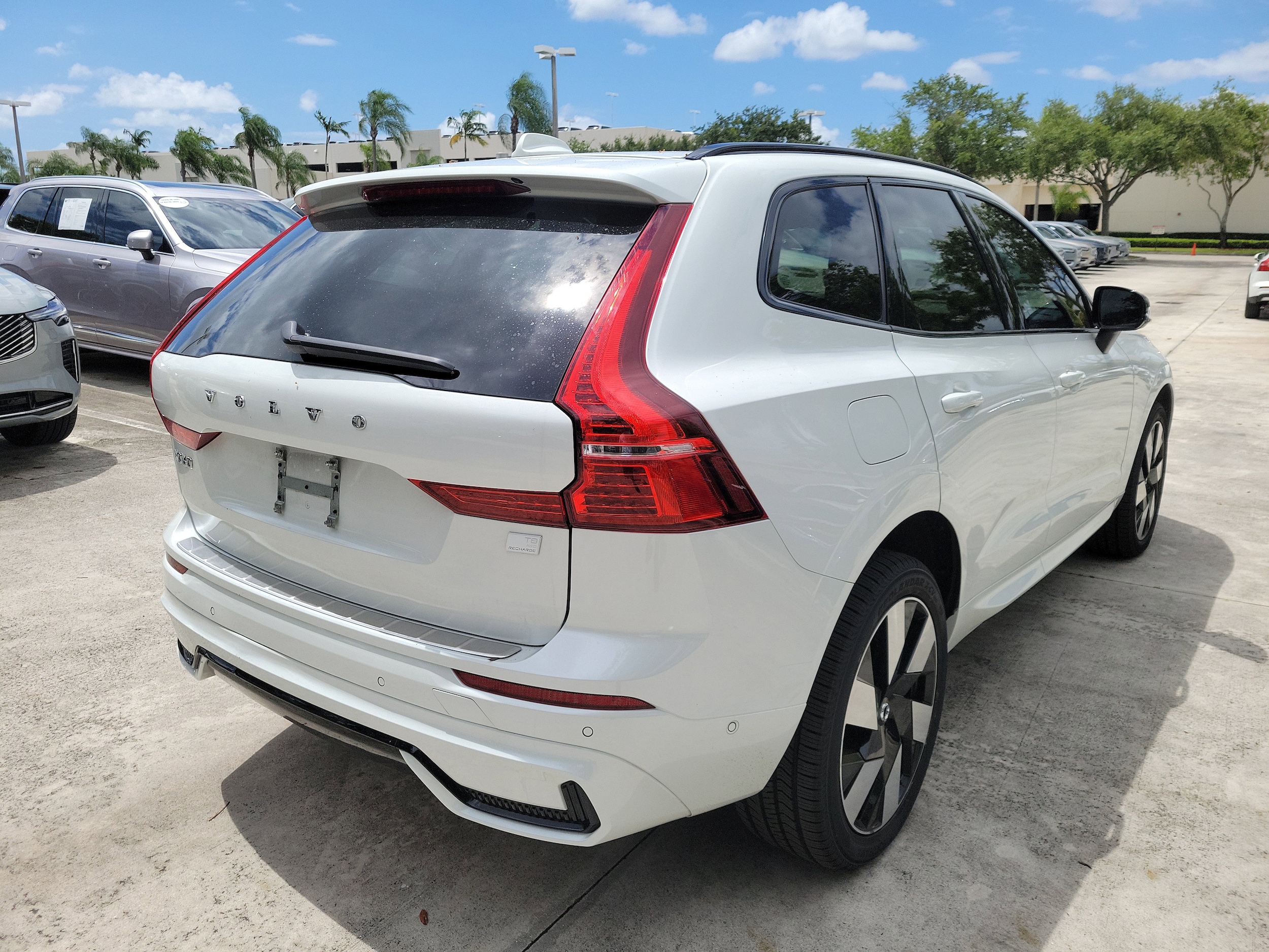 2024 Volvo XC60 Plus - Photo 9