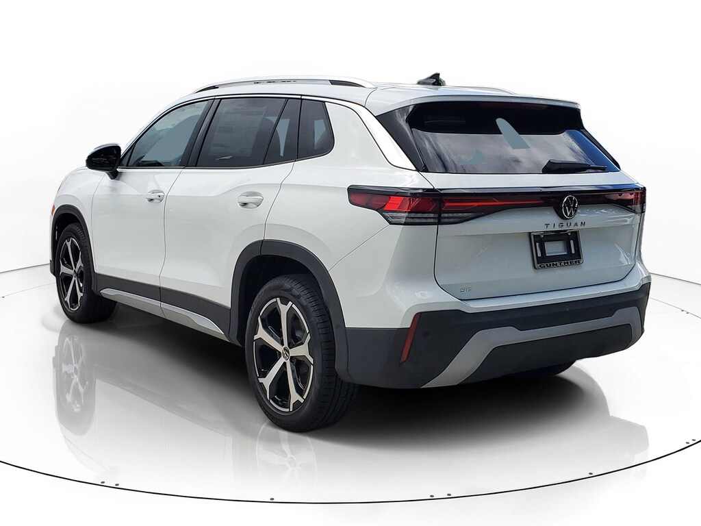 New 2026 Volkswagen Tiguan 2.0T SE SUV