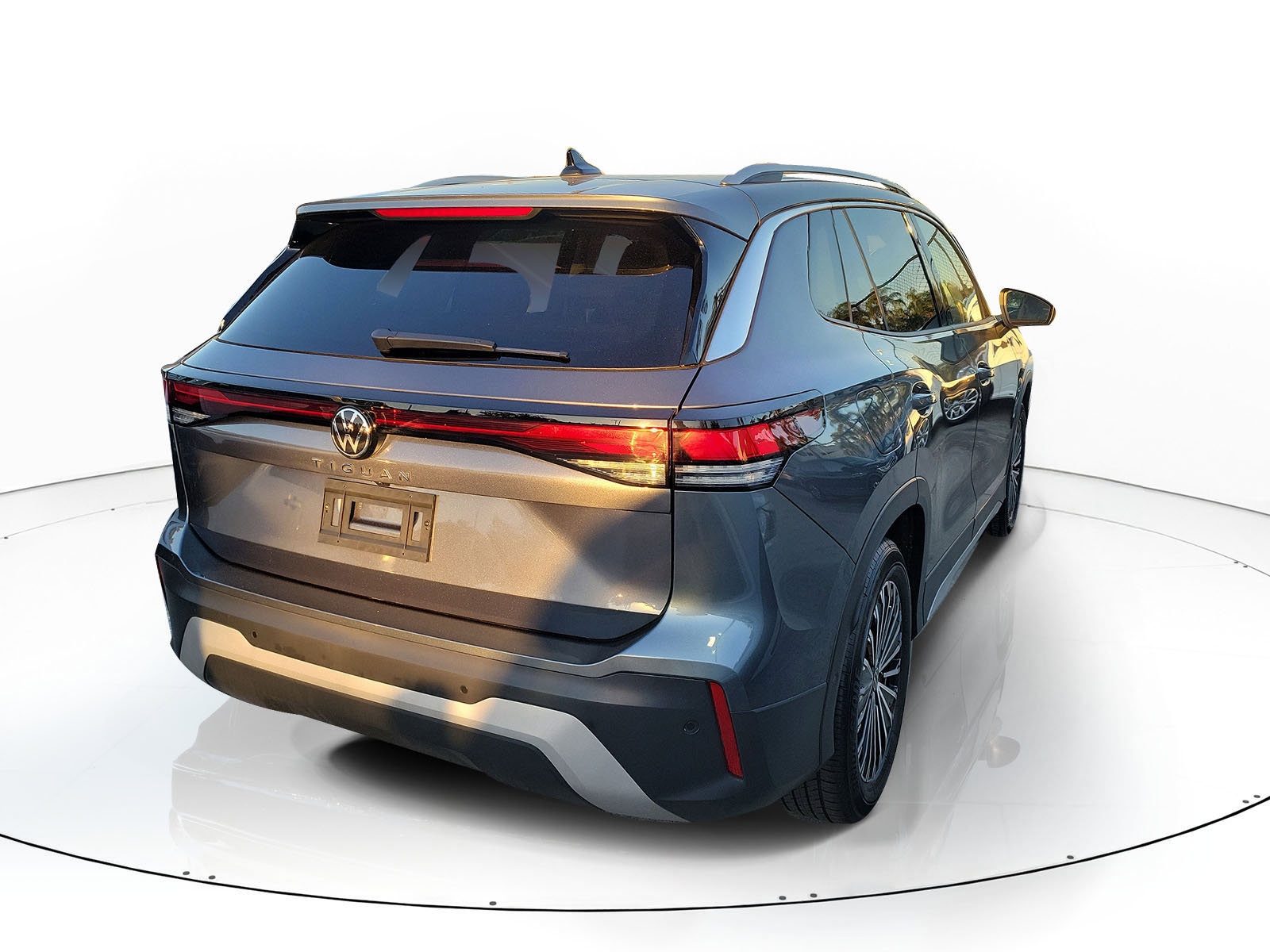 2025 Volkswagen Tiguan S - Photo 5