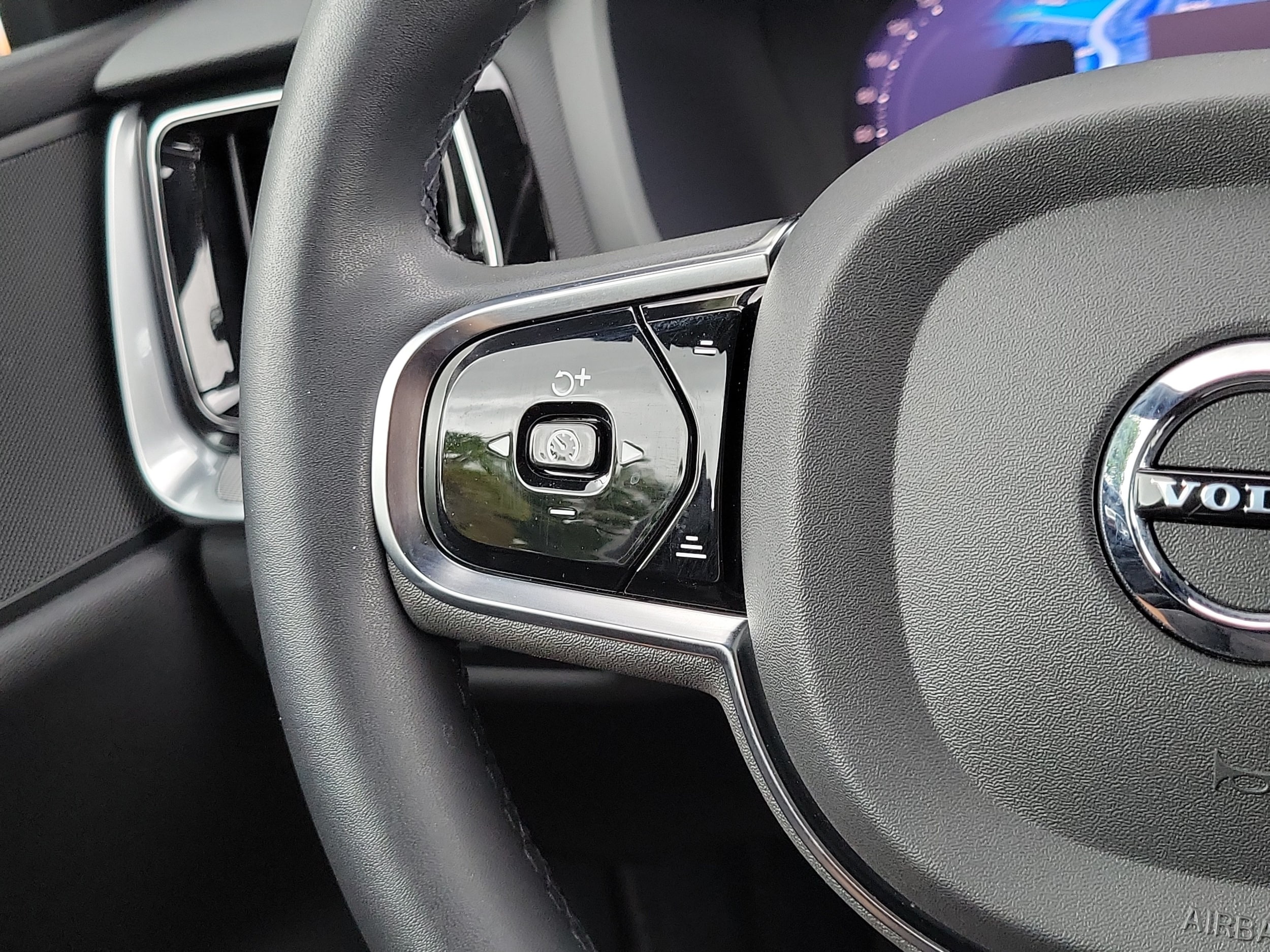 2024 Volvo S60 Plus - Photo 20