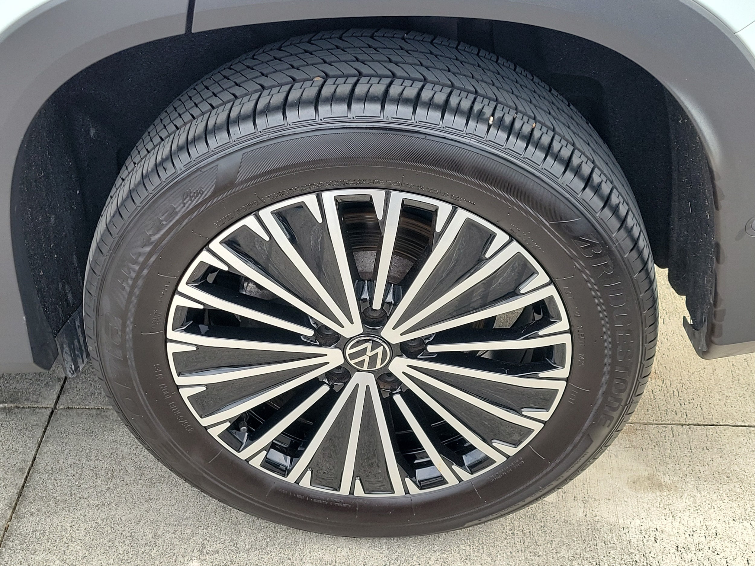 2025 Volkswagen Tiguan S - Photo 5