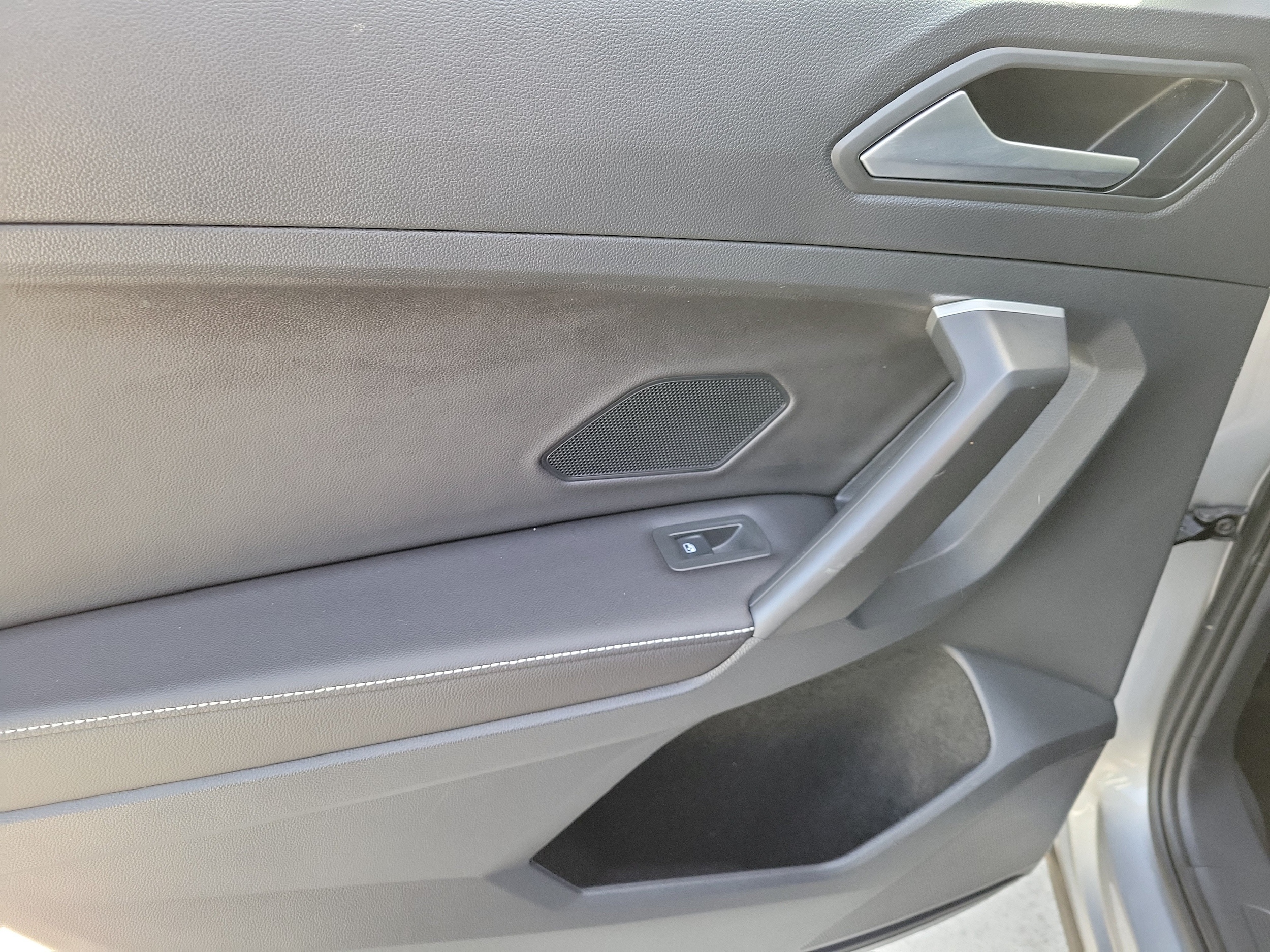 2024 Volkswagen Tiguan S - Photo 15