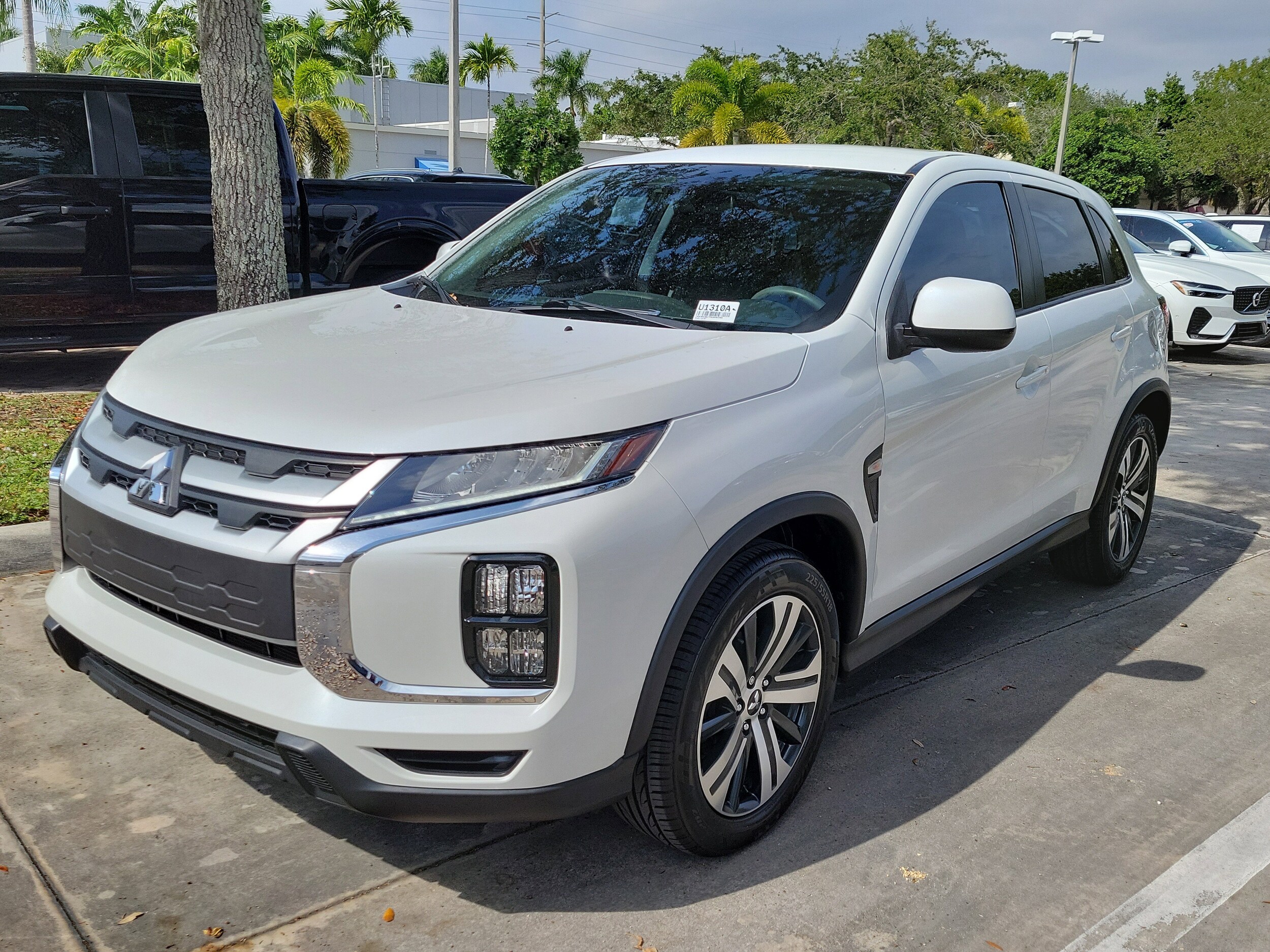 2021 Mitsubishi Outlander Sport ES photo 3