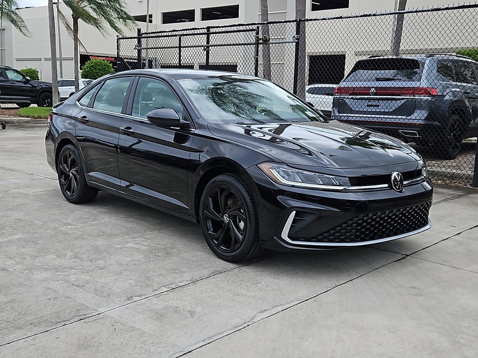 2025 Volkswagen Jetta 1.5T SE photo 2