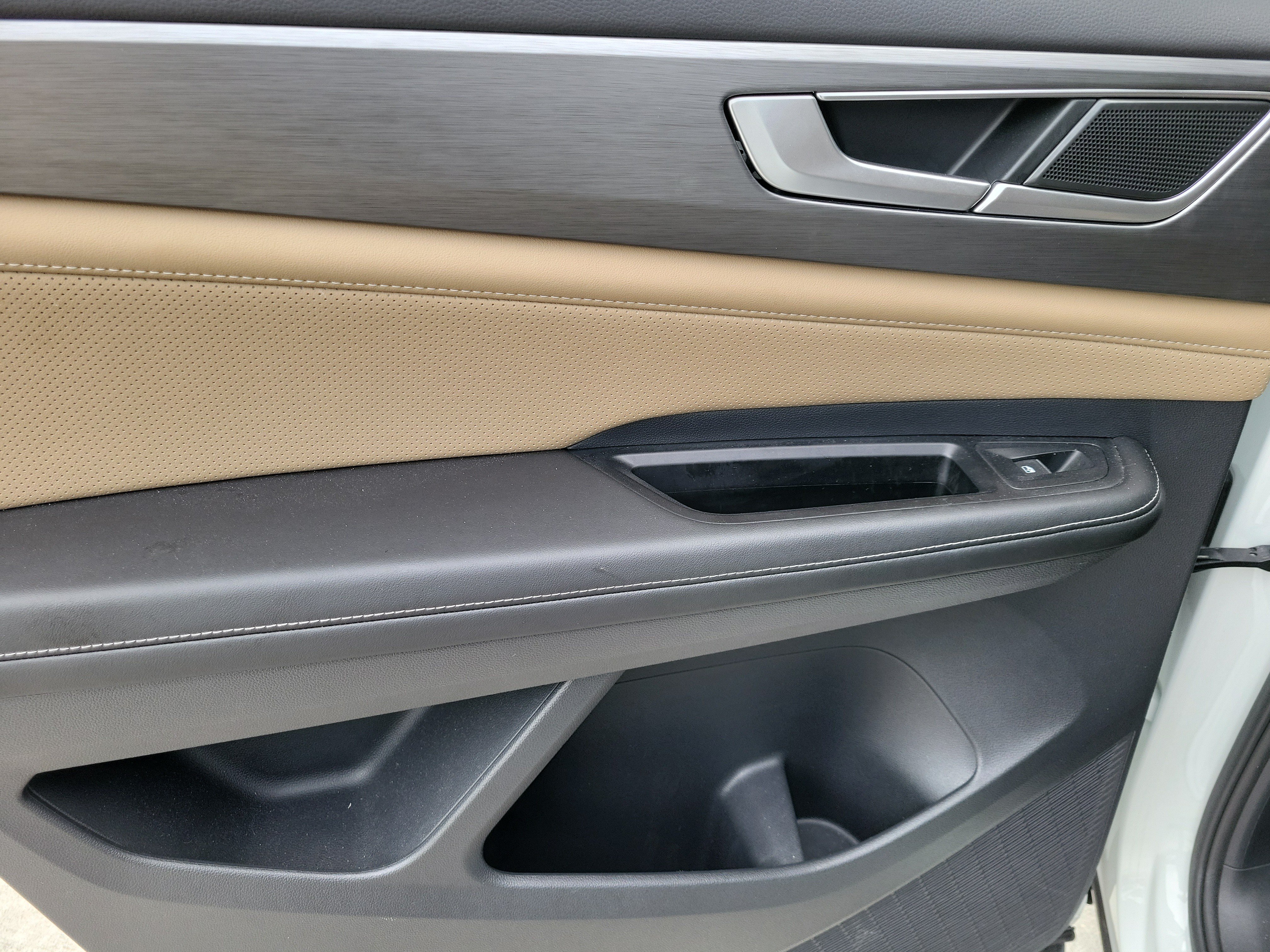 2024 Volkswagen Atlas Cross Sport SE w/Tech - Photo 16