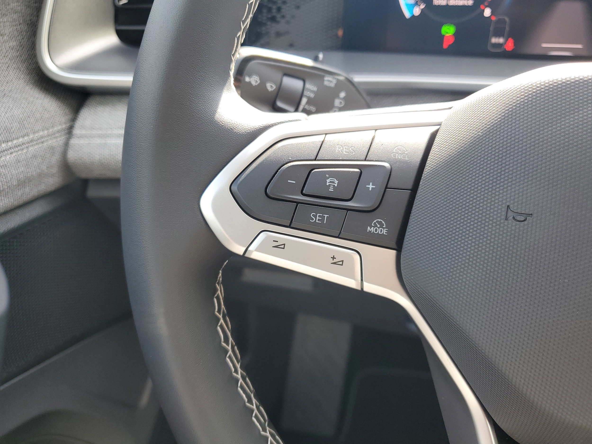 2025 Volkswagen Tiguan S - Photo 16