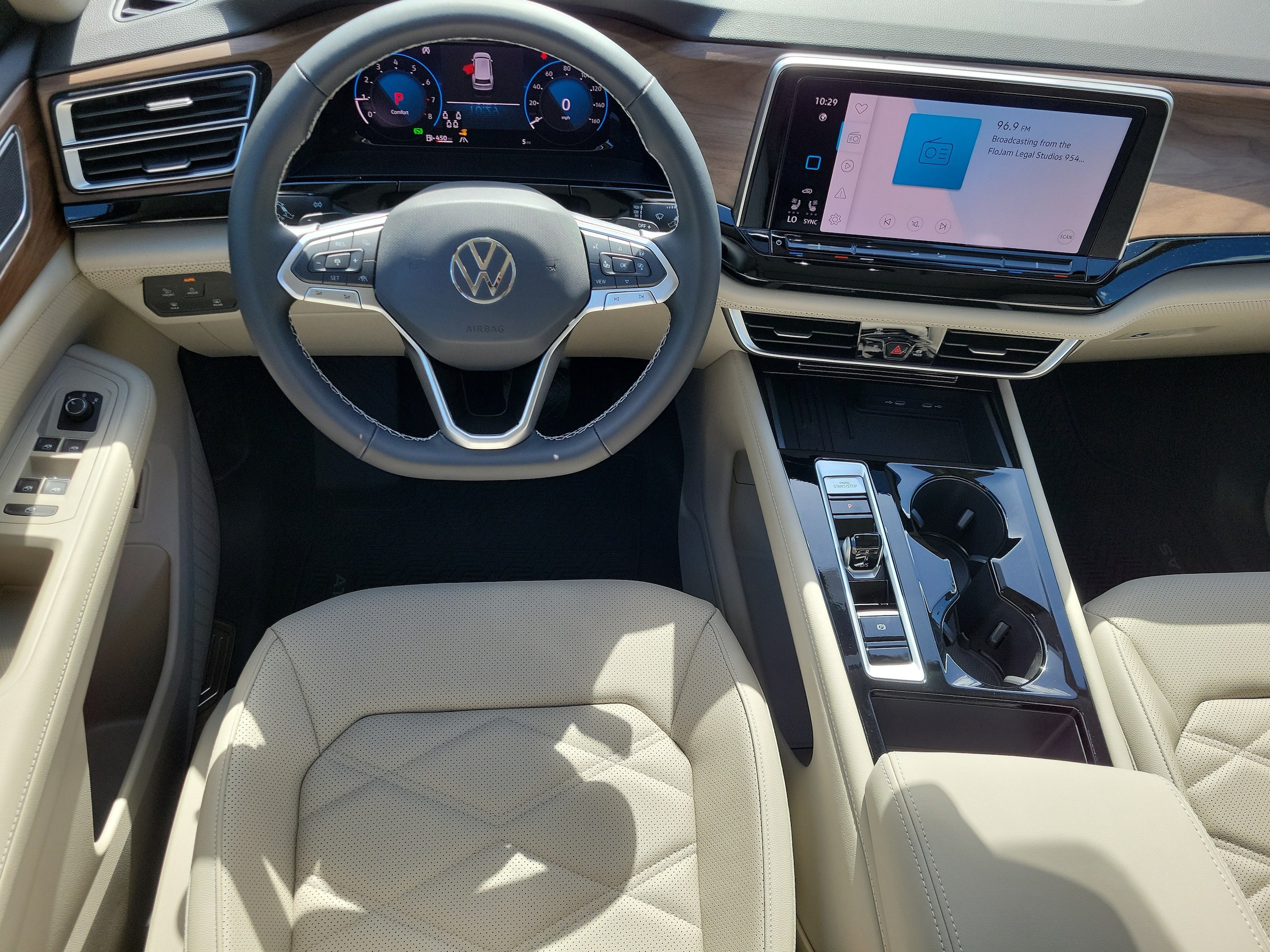 2026 Volkswagen Atlas SE w/Tech - Photo 6
