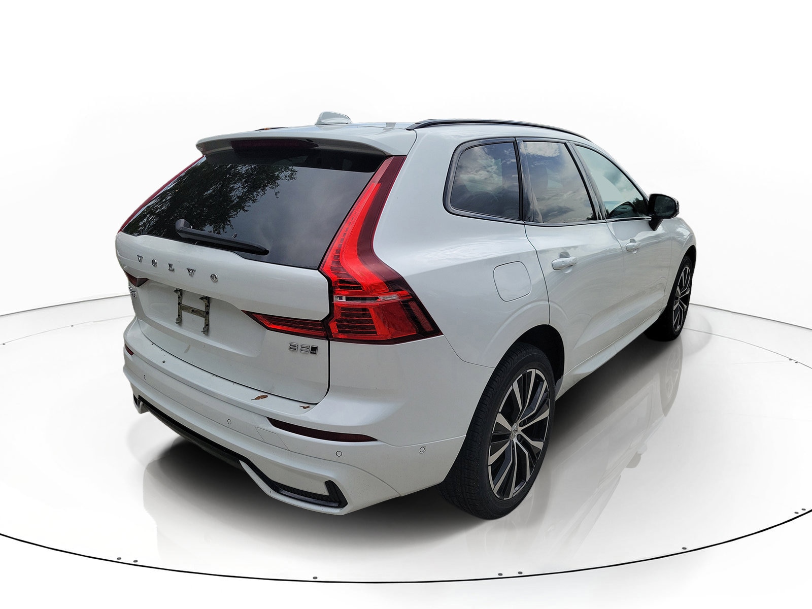 2024 Volvo XC60 Plus - Photo 8