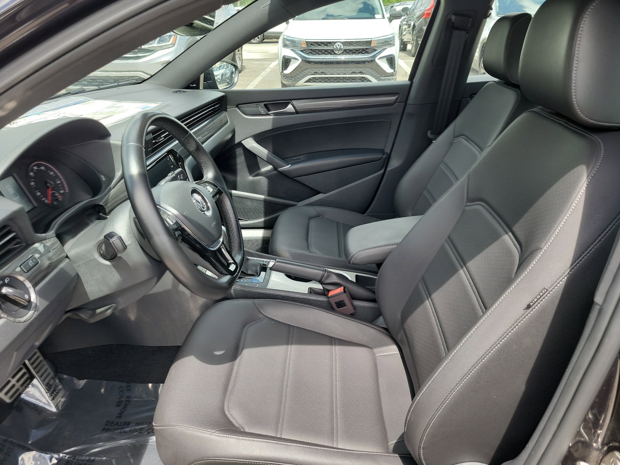 2021 Volkswagen Passat R-Line - Photo 15