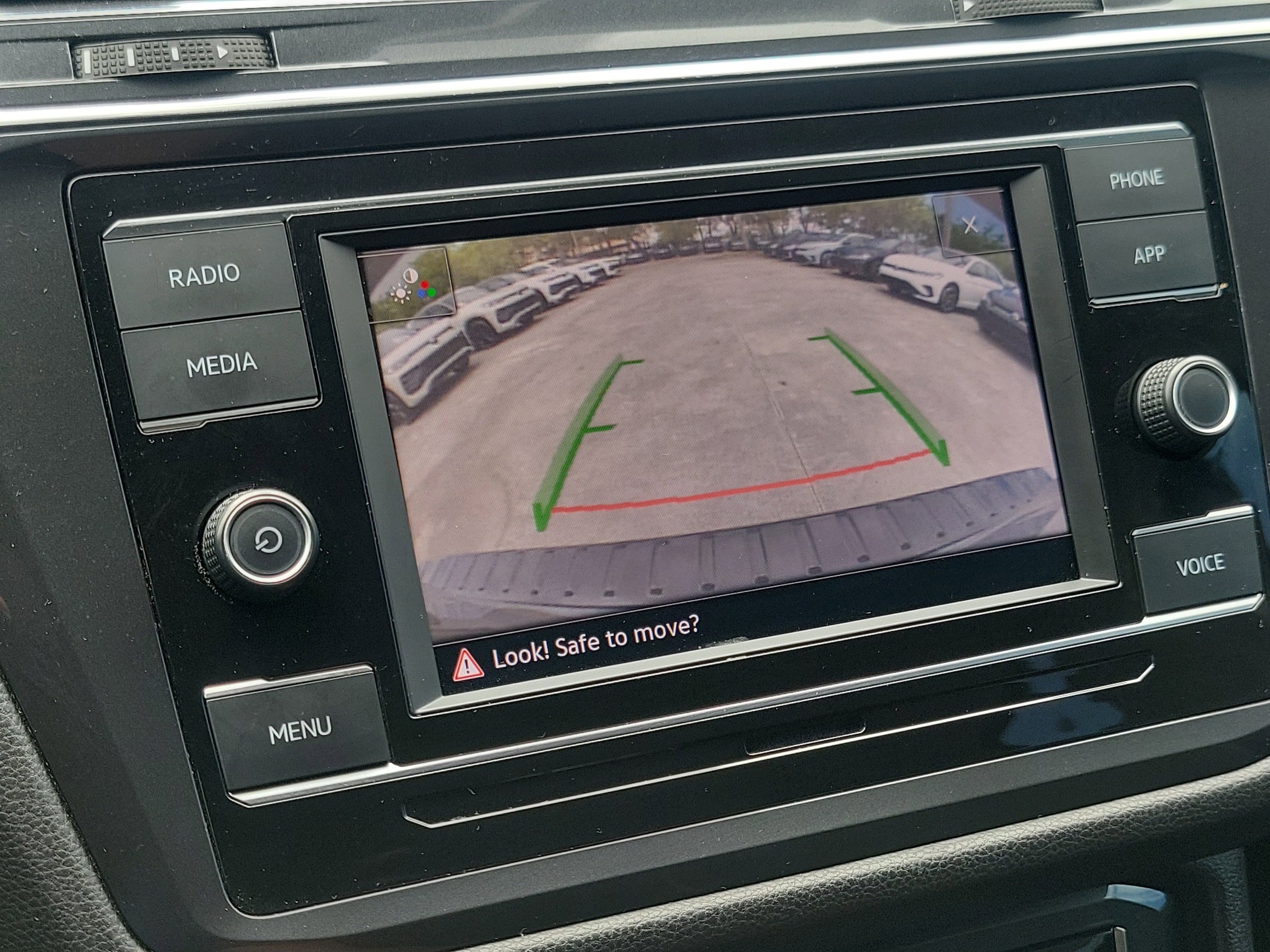 2023 Volkswagen Tiguan S - Photo 23