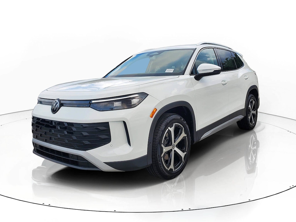 New 2026 Volkswagen Tiguan SE SUV