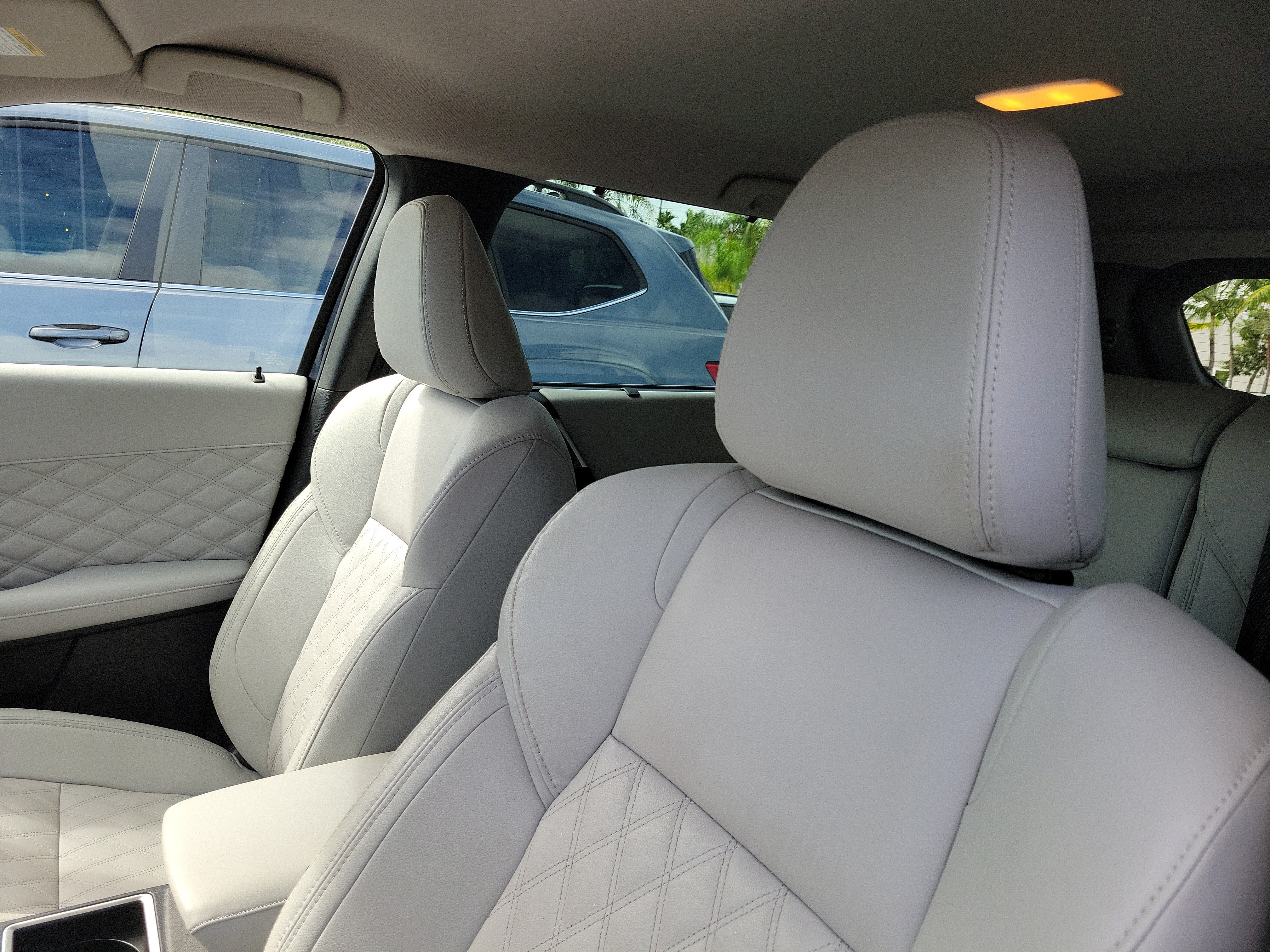 2023 Mitsubishi Outlander SEL - Photo 16