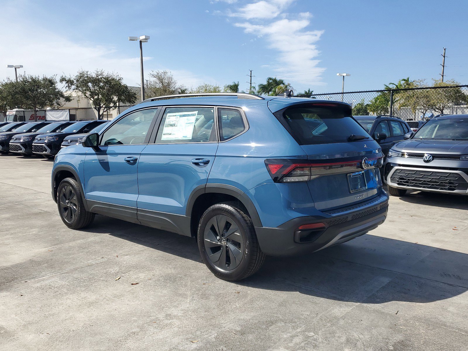 2025 Volkswagen Taos S photo 2