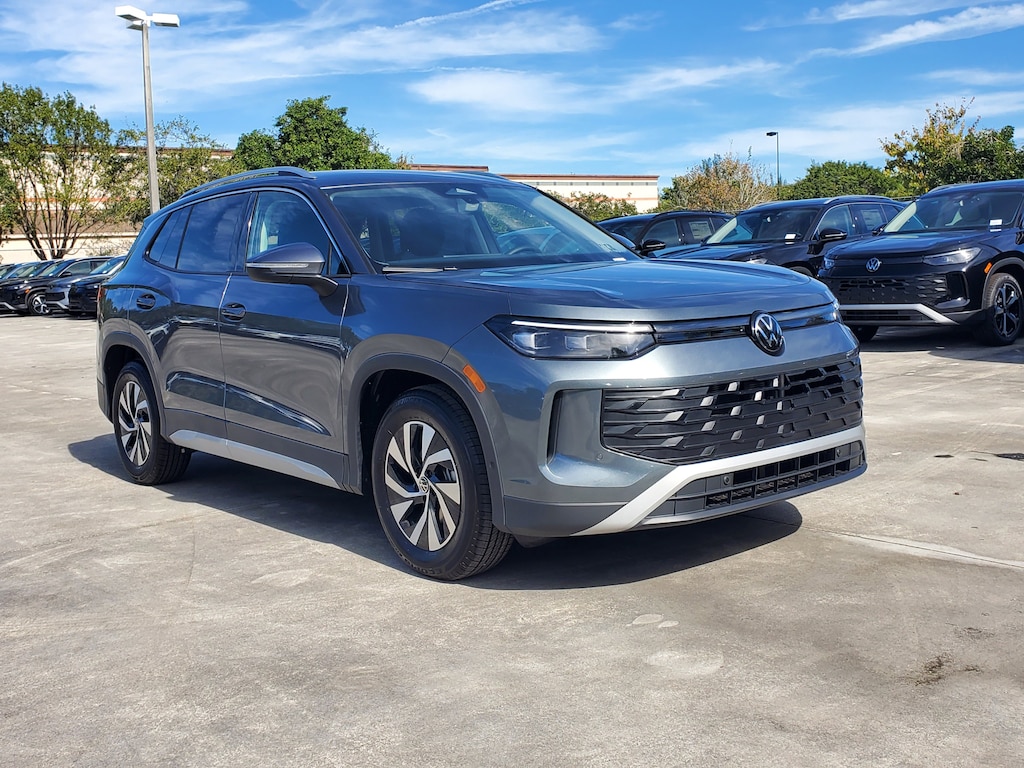 New 2026 Volkswagen Tiguan 2.0T S SUV