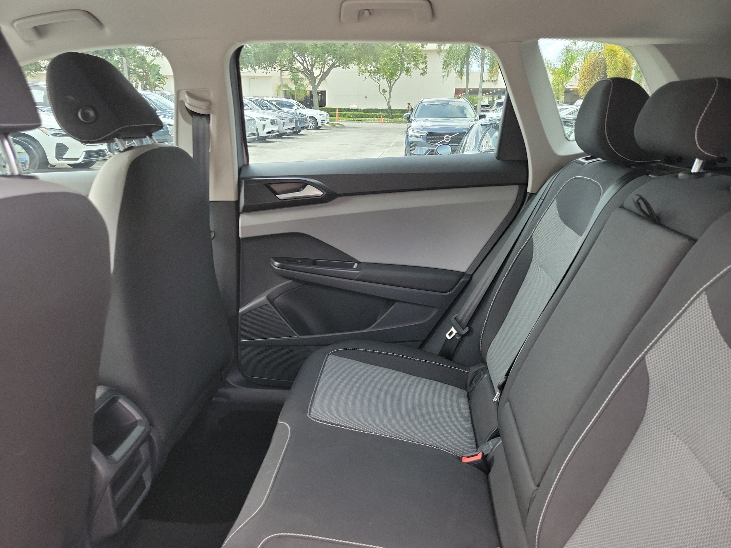 2023 Volkswagen Taos S - Photo 14