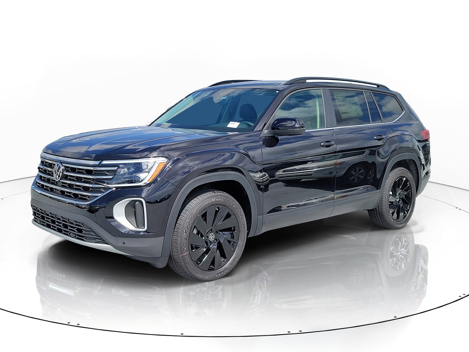 2026 Volkswagen Atlas SE w/Tech