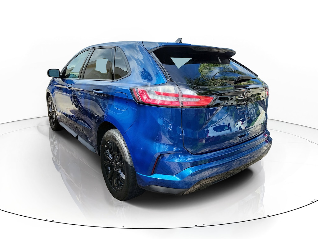 Used 2024 Ford Edge SE SUV