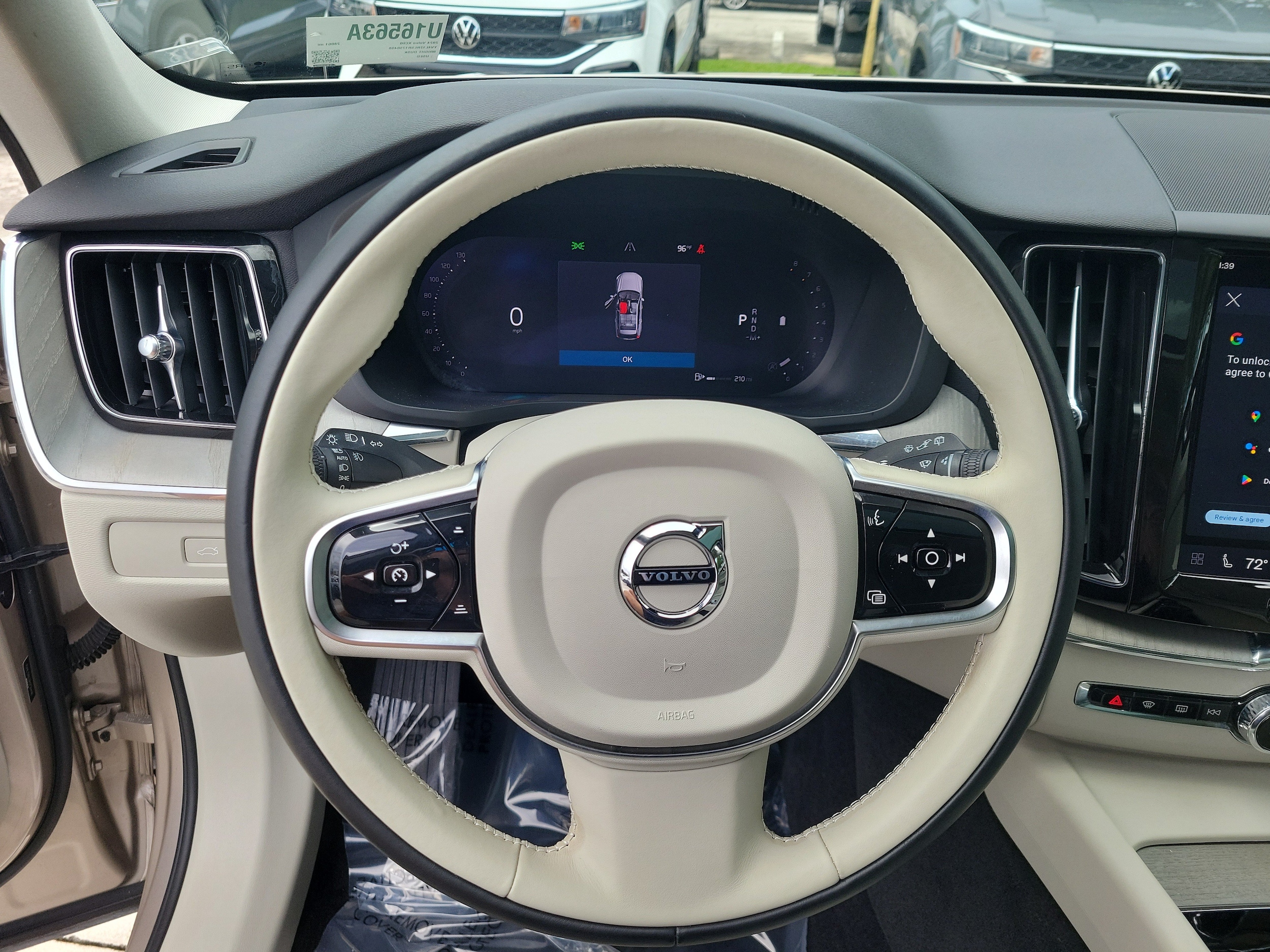 2024 Volvo XC60 Plus - Photo 21