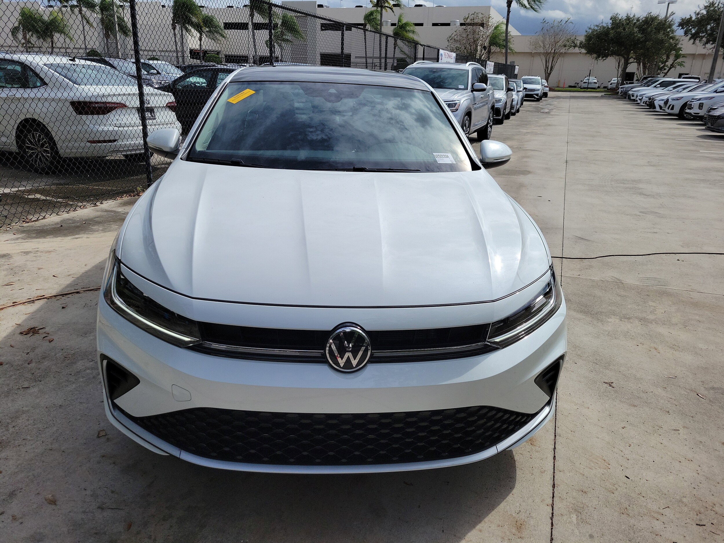 2025 Volkswagen Jetta 1.5T SEL photo 2