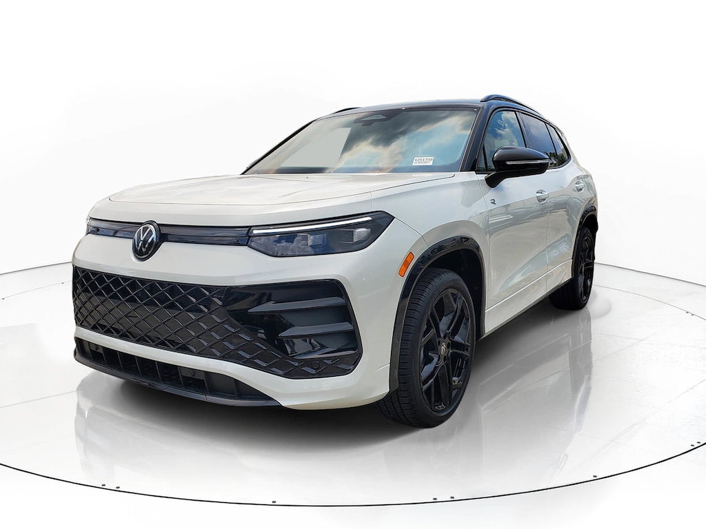 New 2026 Volkswagen Tiguan SE R-Line Black SUV
