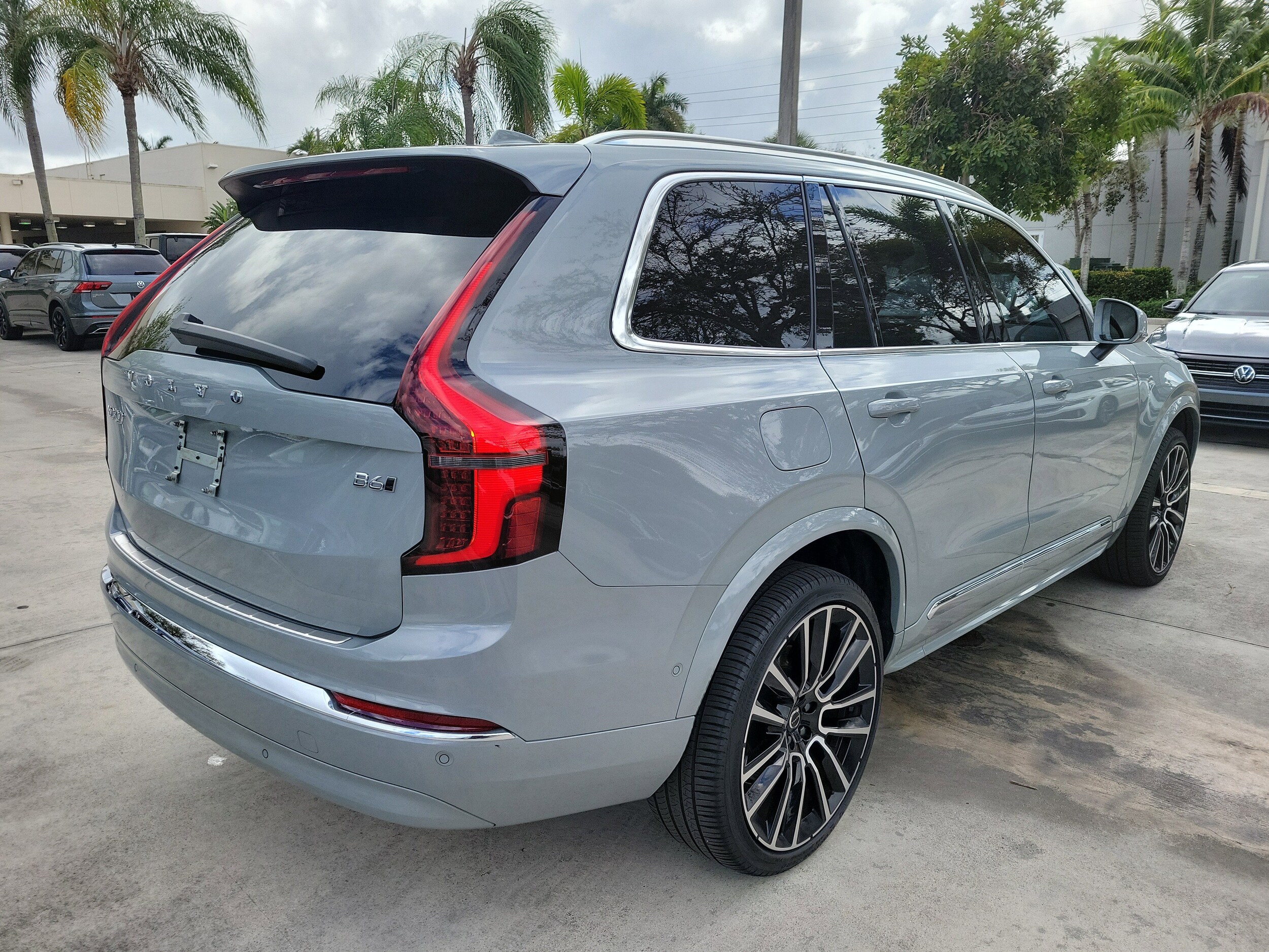 2025 Volvo XC90 Ultra - Photo 9