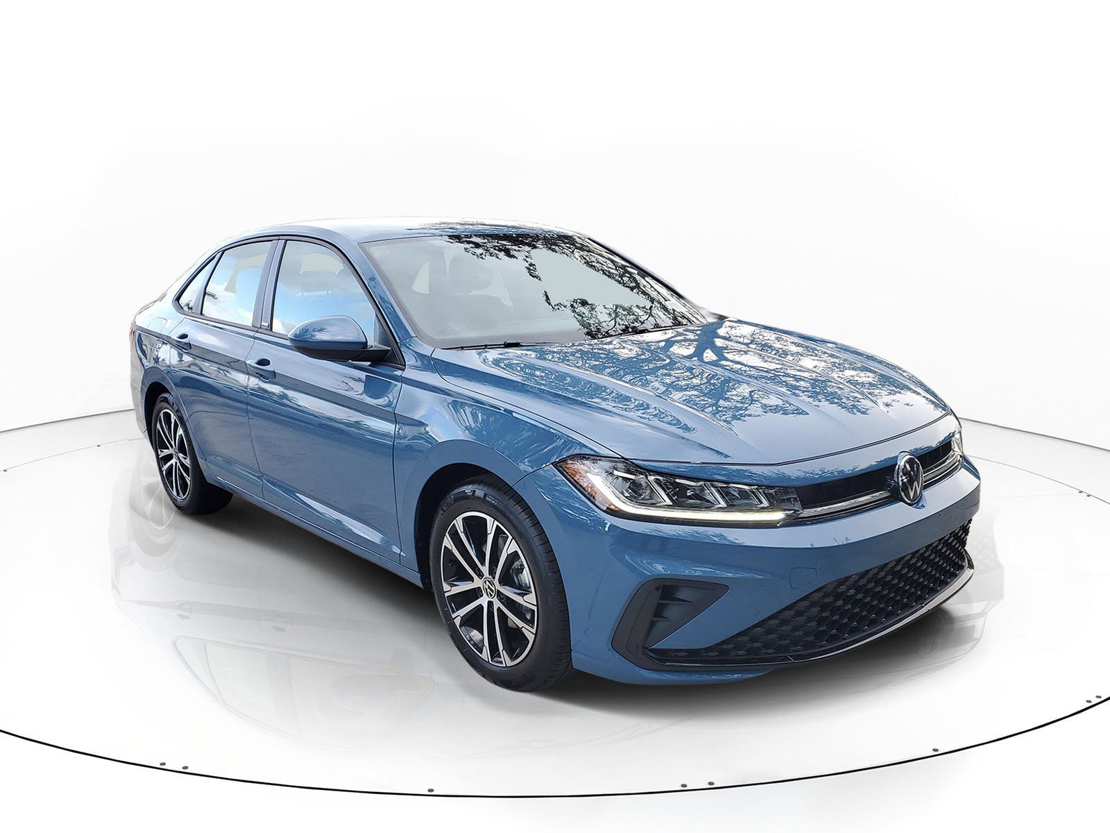 2026 Volkswagen Jetta Sport - Photo 2