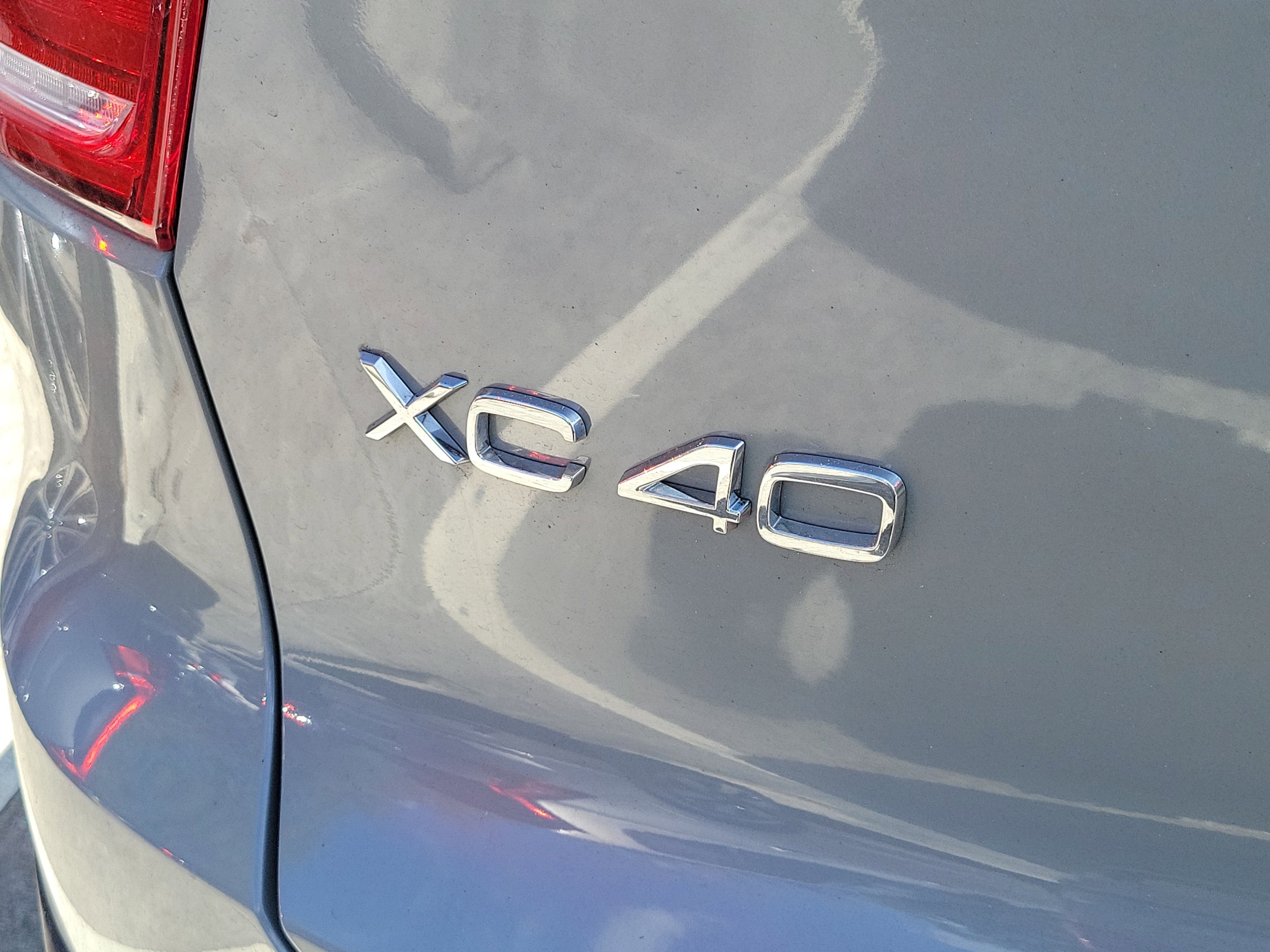 2025 Volvo XC40 Core - Photo 8
