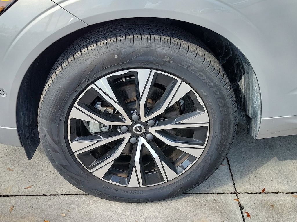 Used 2025 Volvo XC60 B5 Plus SUV