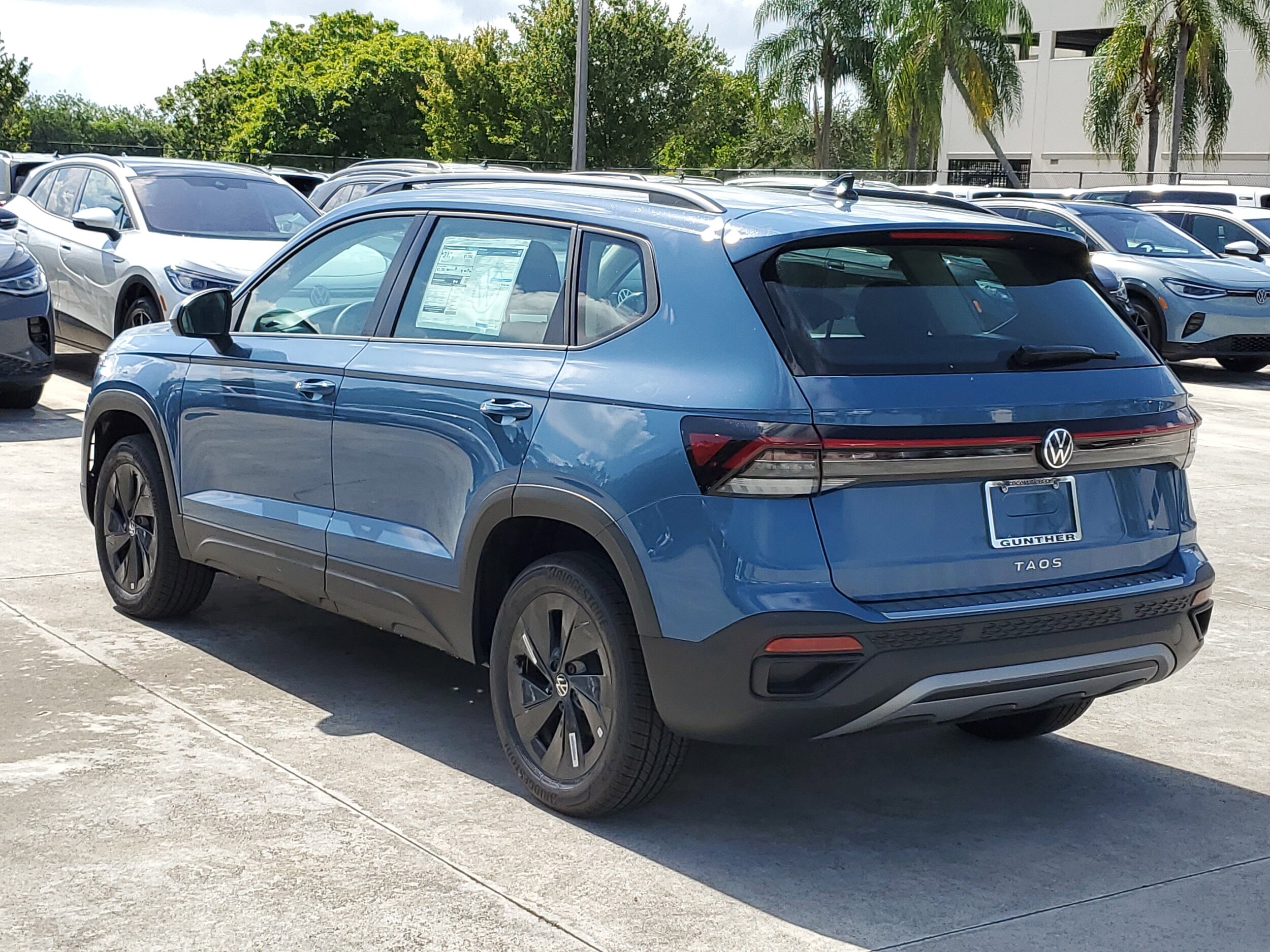 2025 Volkswagen Taos S photo 3