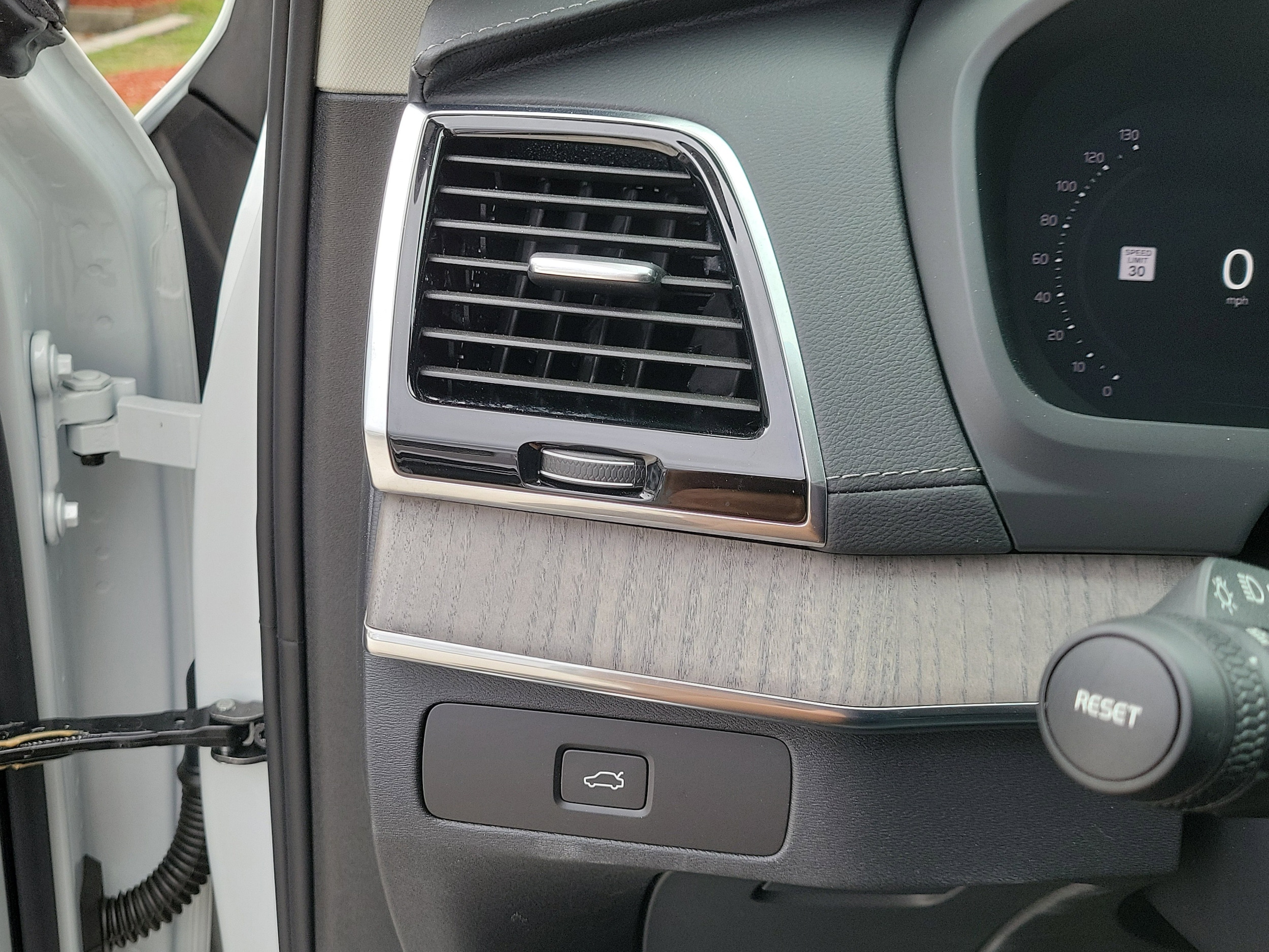 2024 Volvo XC90 Ultimate - Photo 26