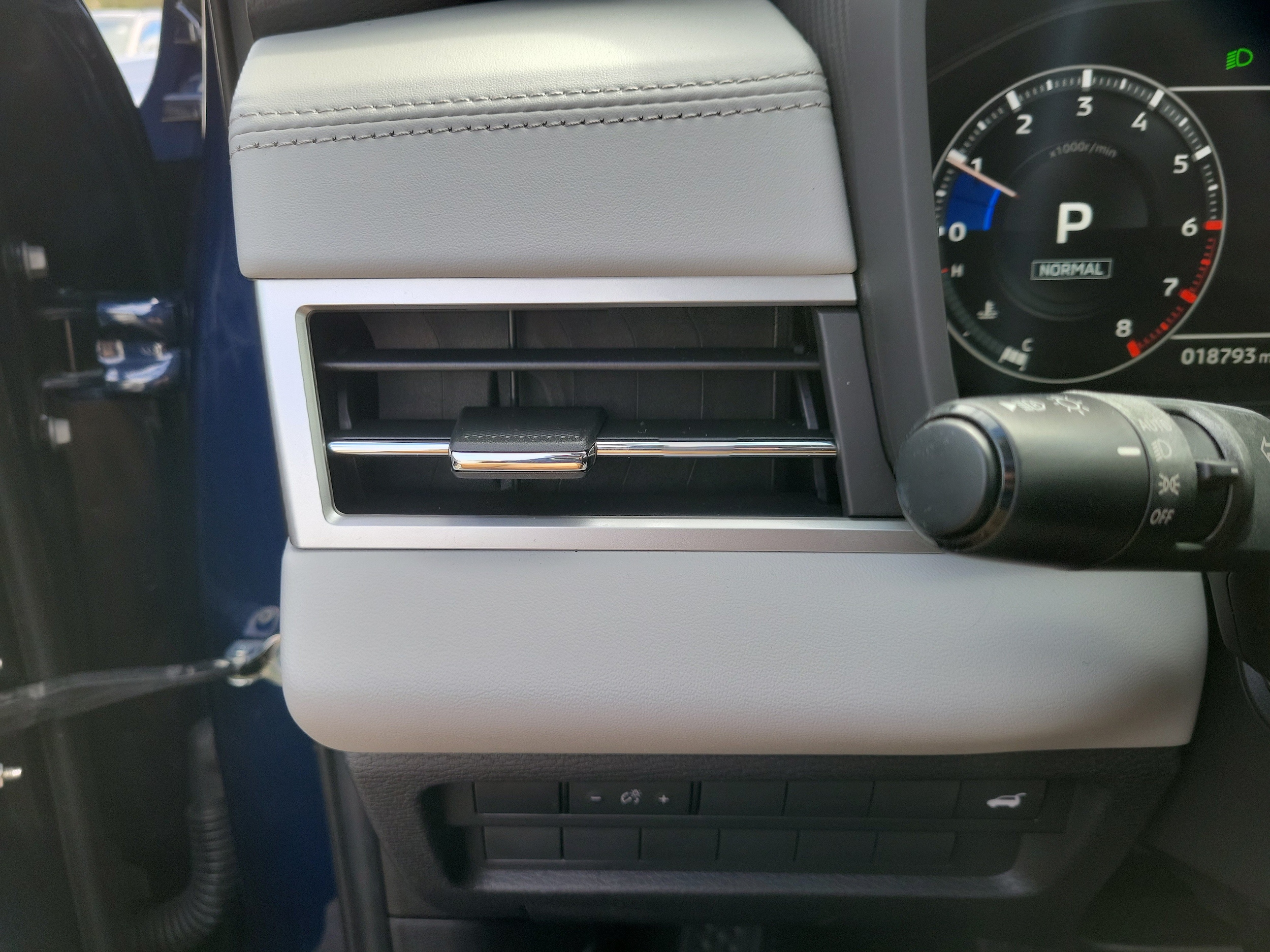 2023 Mitsubishi Outlander SEL - Photo 19
