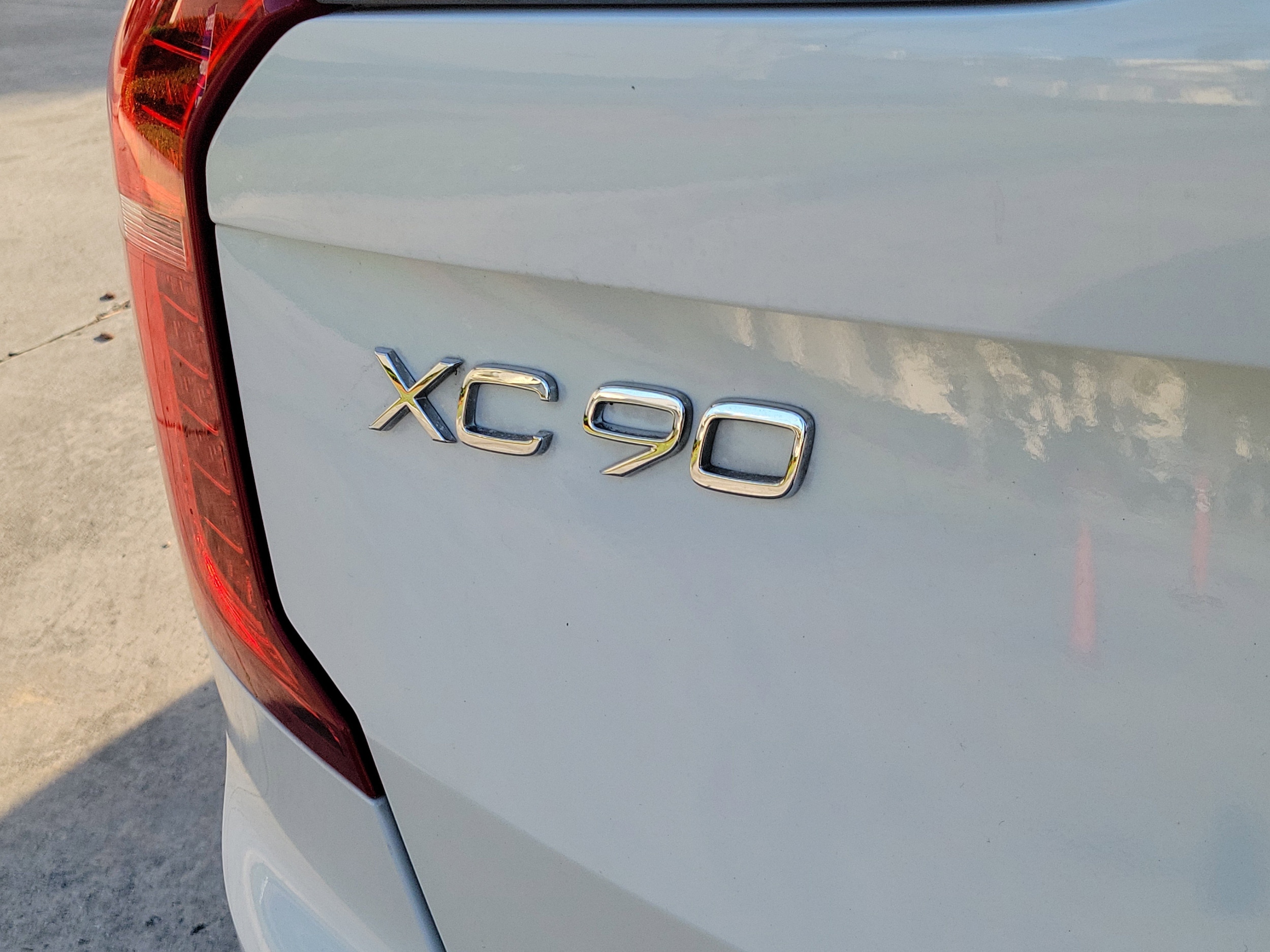 2022 Volvo XC90 Momentum - Photo 8