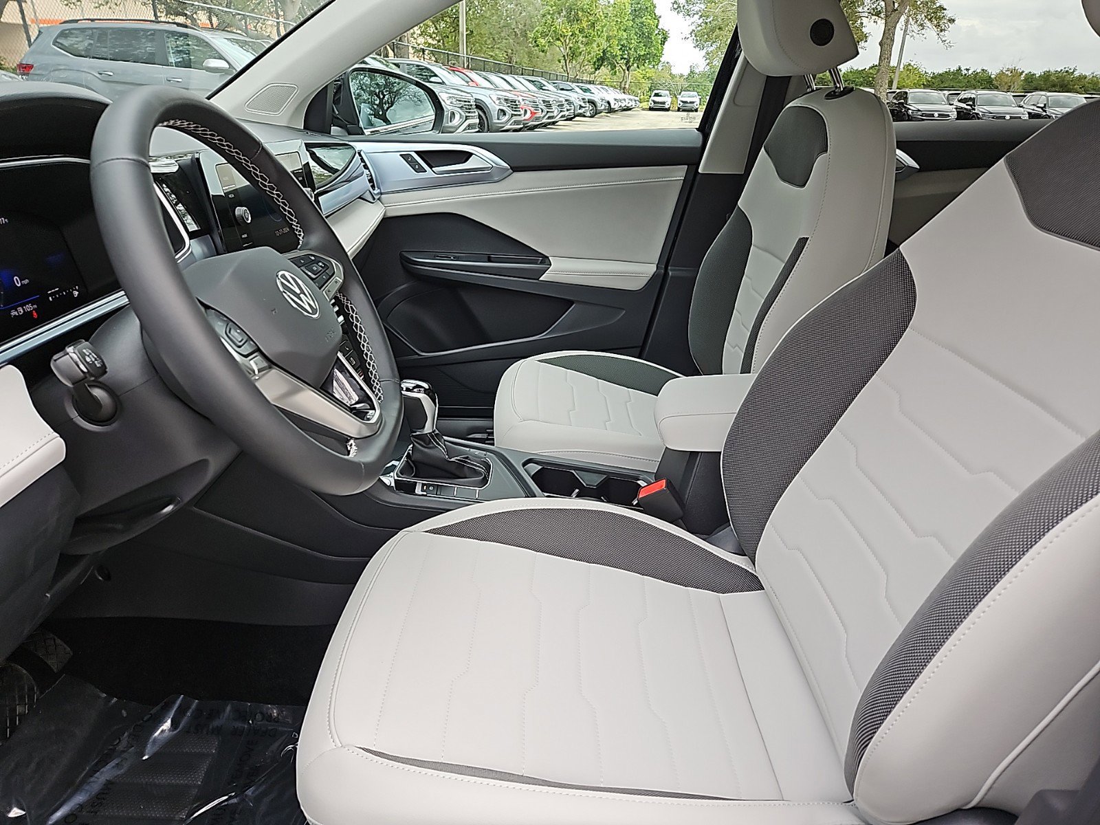 2026 Volkswagen Taos S - Photo 6