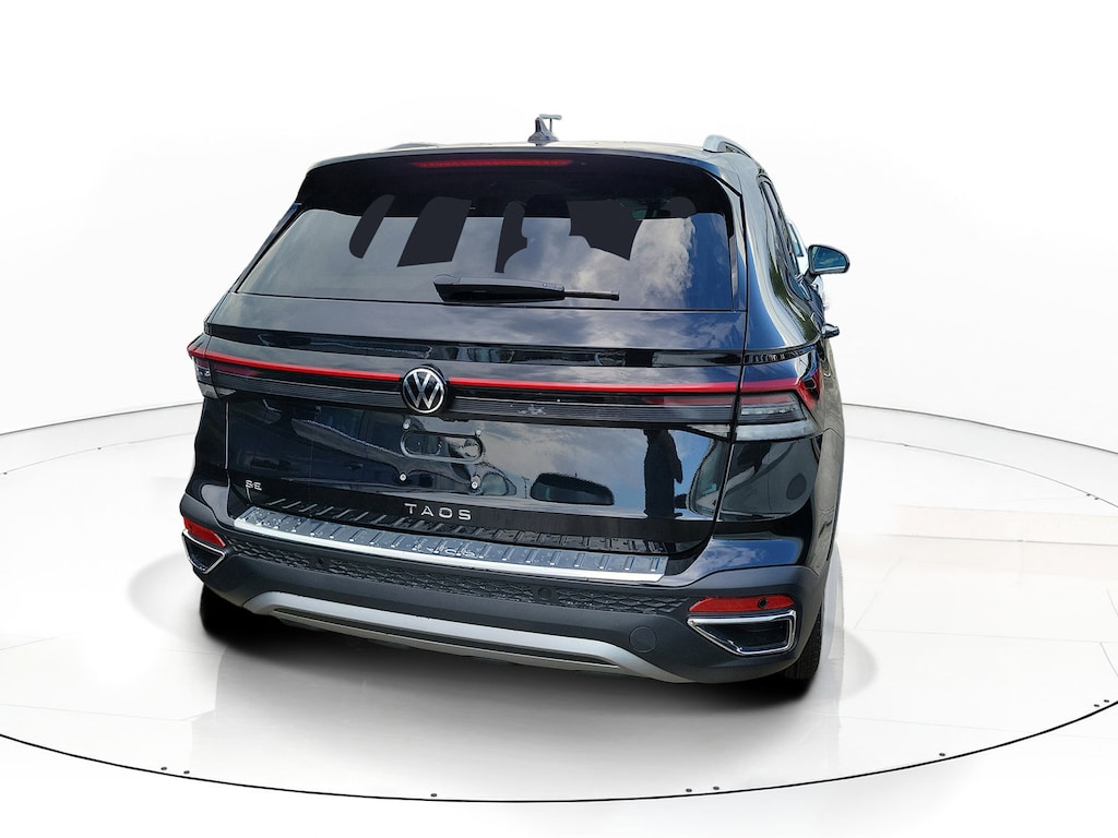 New 2026 Volkswagen Taos 1.5T SE SUV
