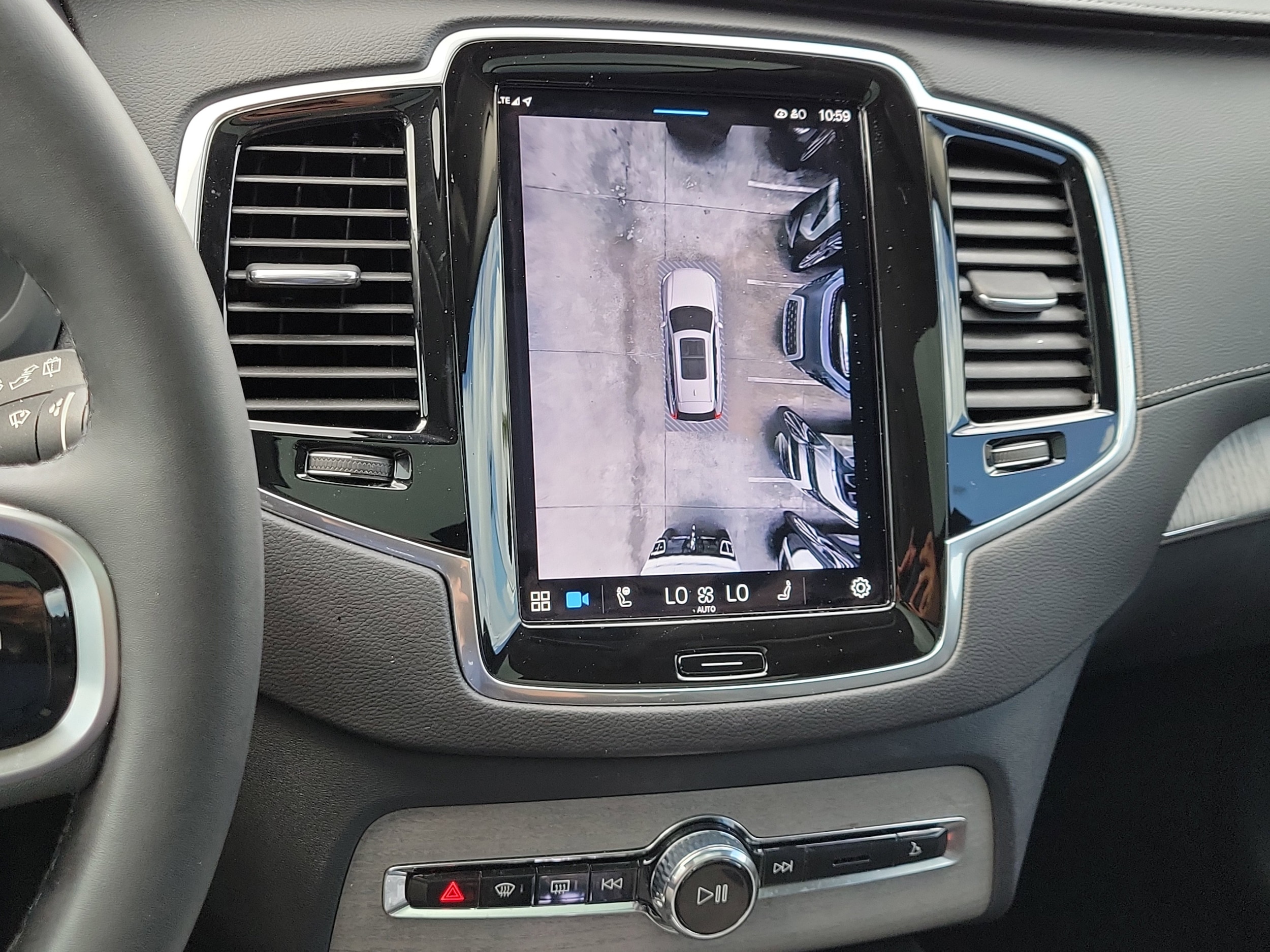 2025 Volvo XC90 Ultra - Photo 27