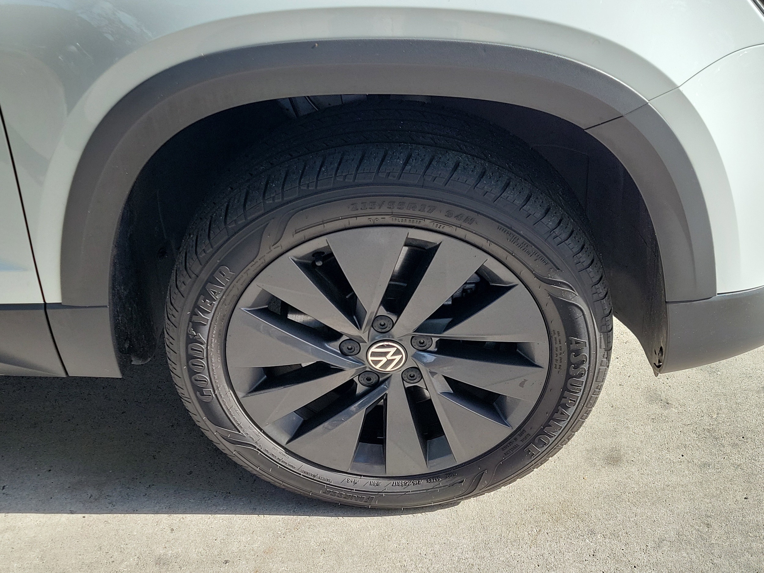 2024 Volkswagen Taos S - Photo 10